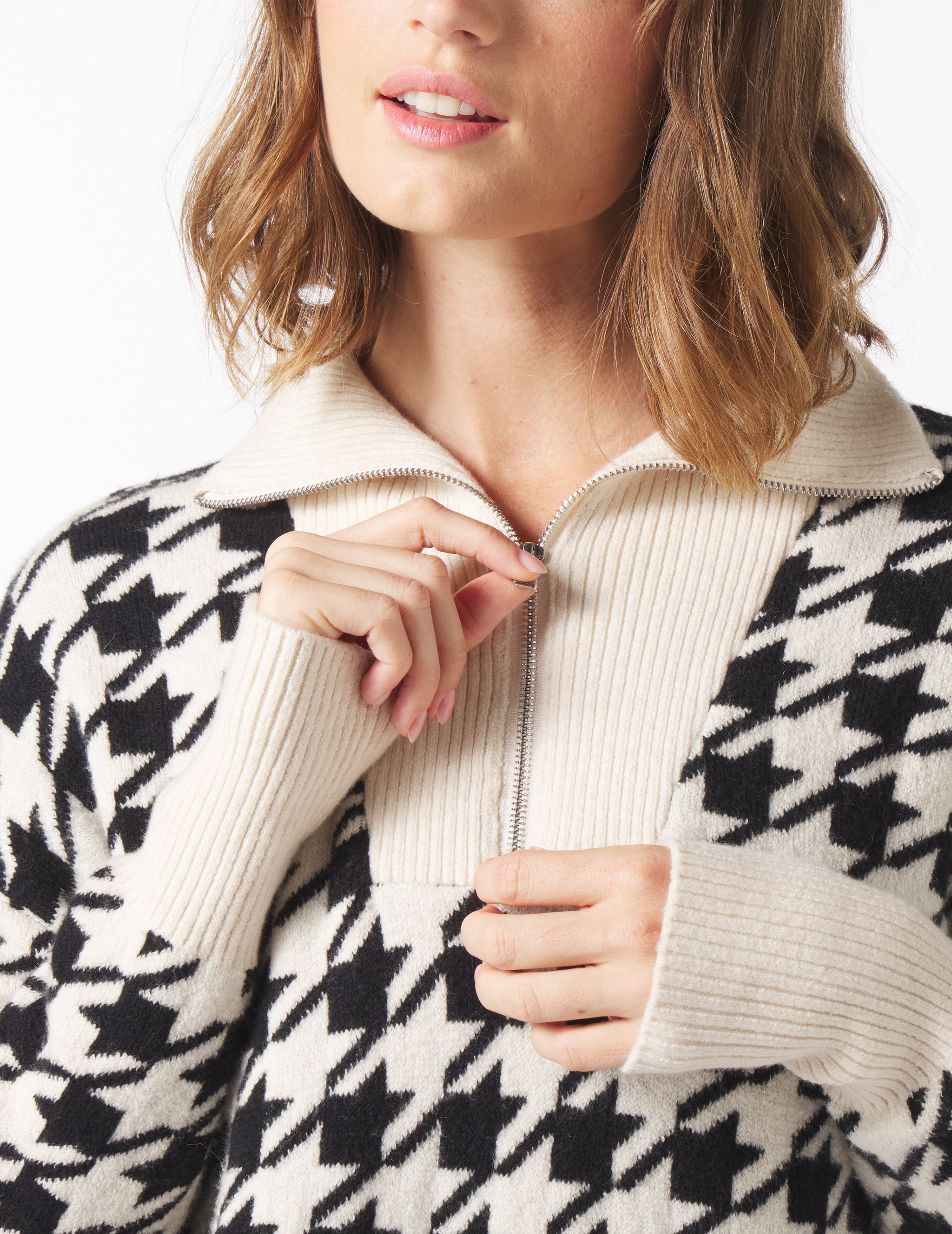 Elevated 1/4 Zip: Black/Oatmilk Houndstooth Elevated 1/4 Zip: Black/Oatmilk Houndstooth