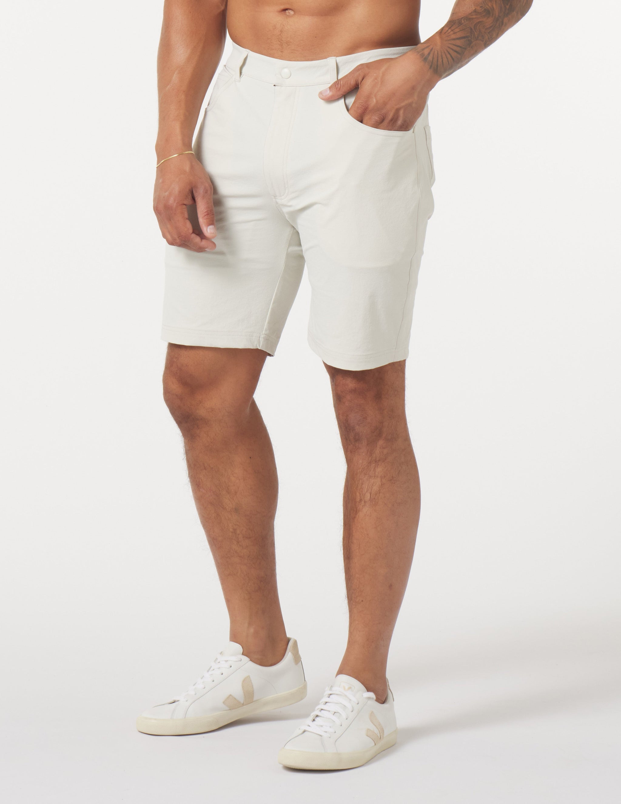 Powertek 5 Pocket Short: Oatmilk Powertek 5 Pocket Short: Oatmilk