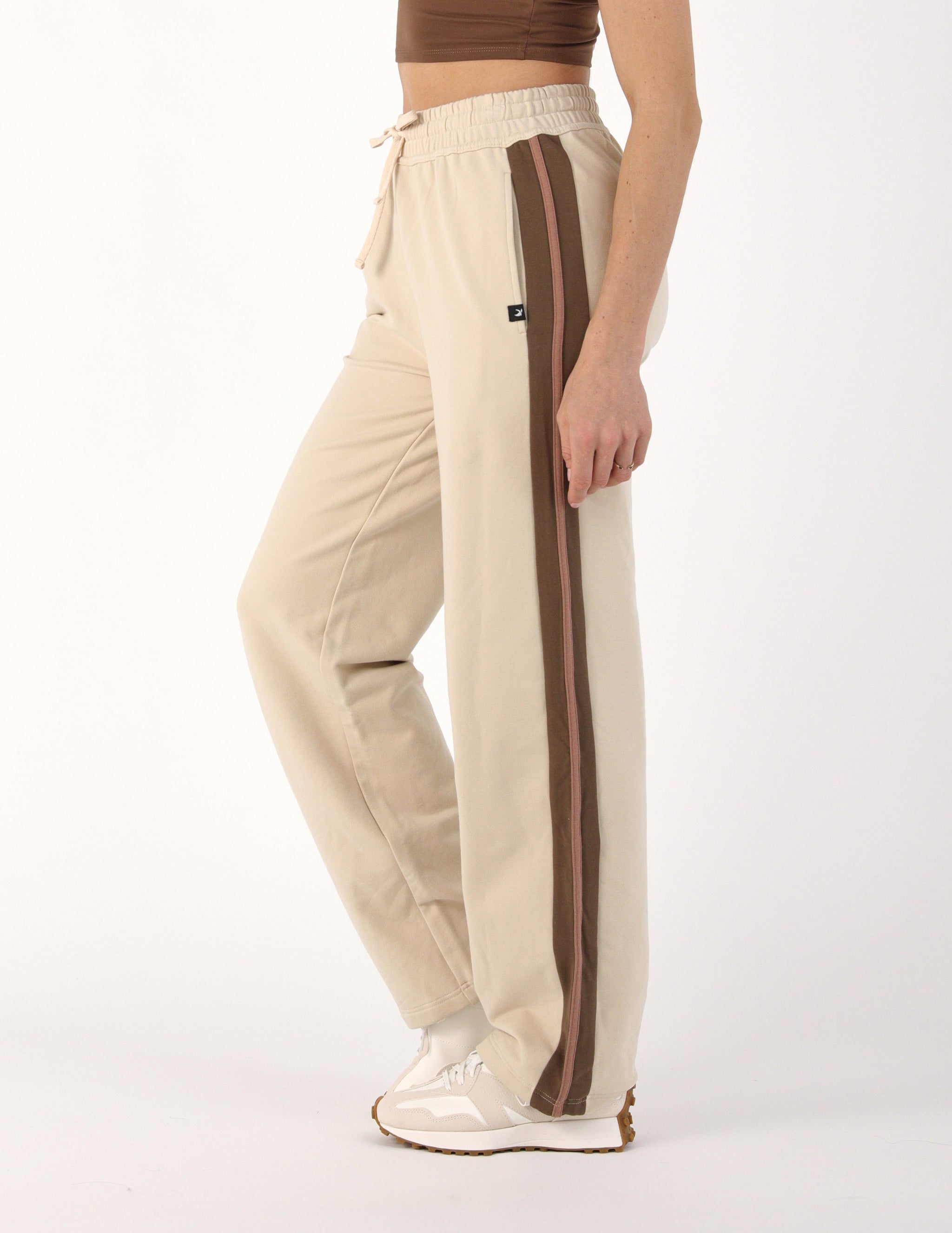 Retro Straight Leg Sweatpant: Oatmilk/Chocolate Retro Straight Leg Sweatpant: Oatmilk/Chocolate