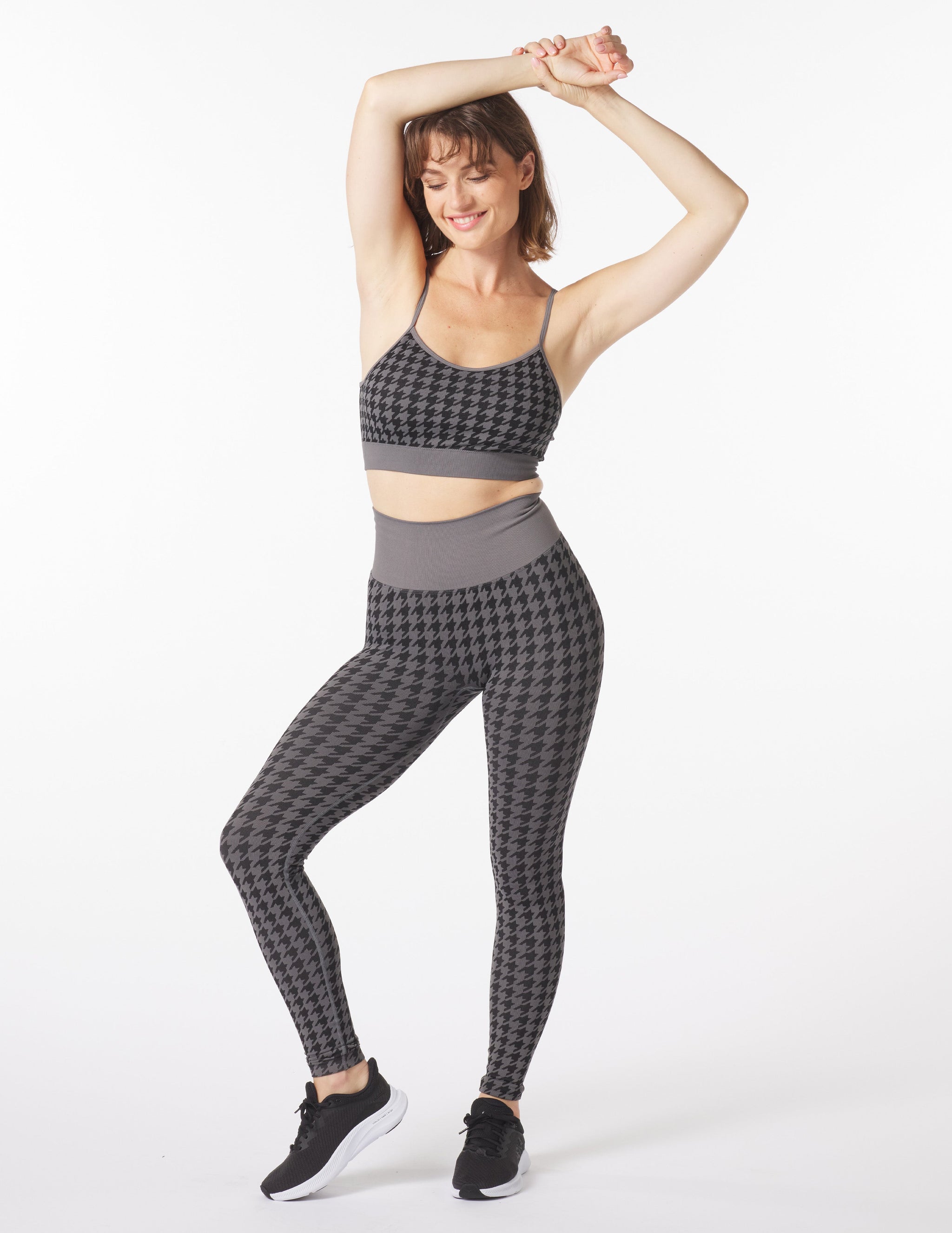 Seamless Houndstooth Jacquard Bra: Black/Carbon Seamless Houndstooth Jacquard Bra: Black/Carbon