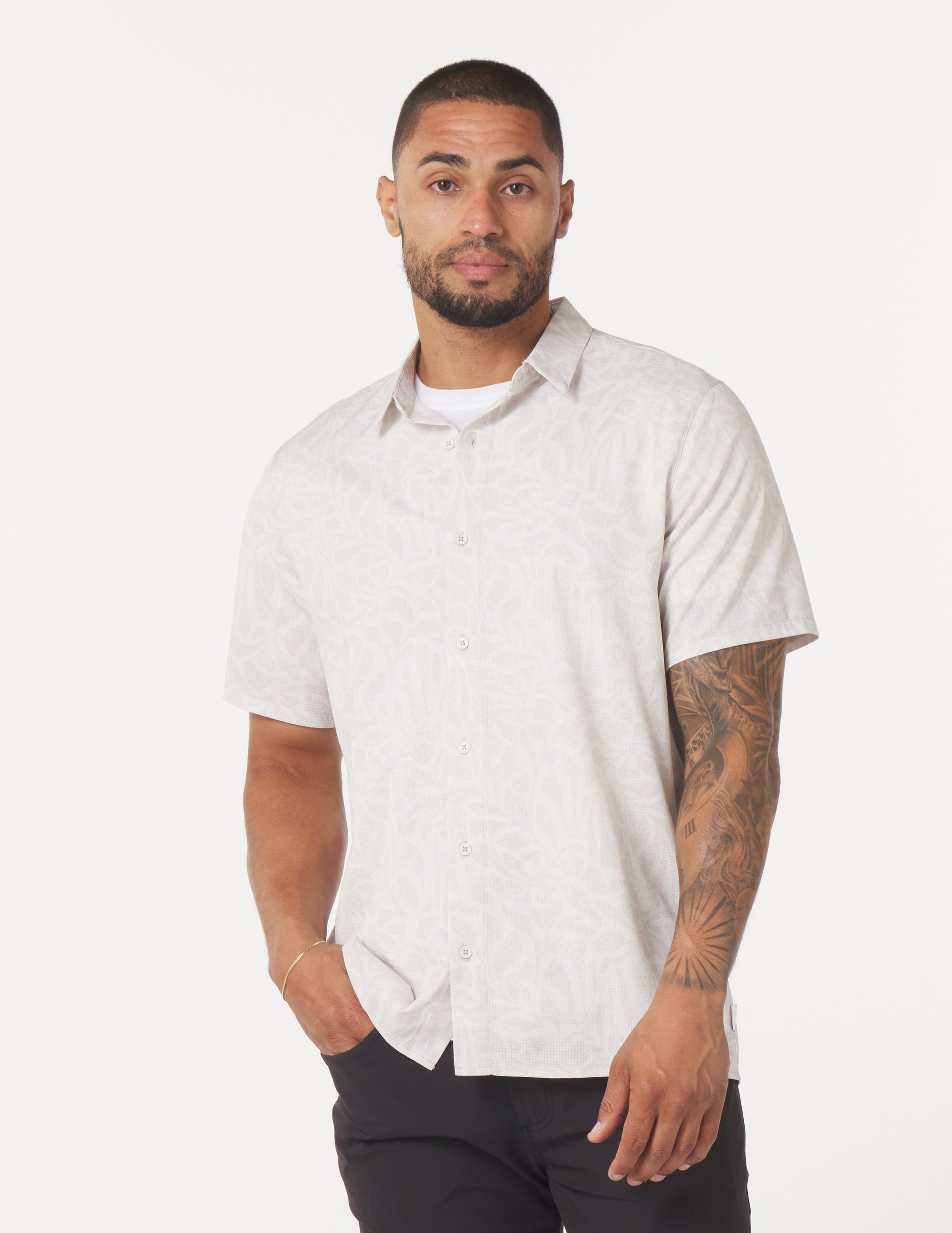 Zephyr Shirt: Oatmilk Palm Daze Print Zephyr Shirt: Oatmilk Palm Daze Print