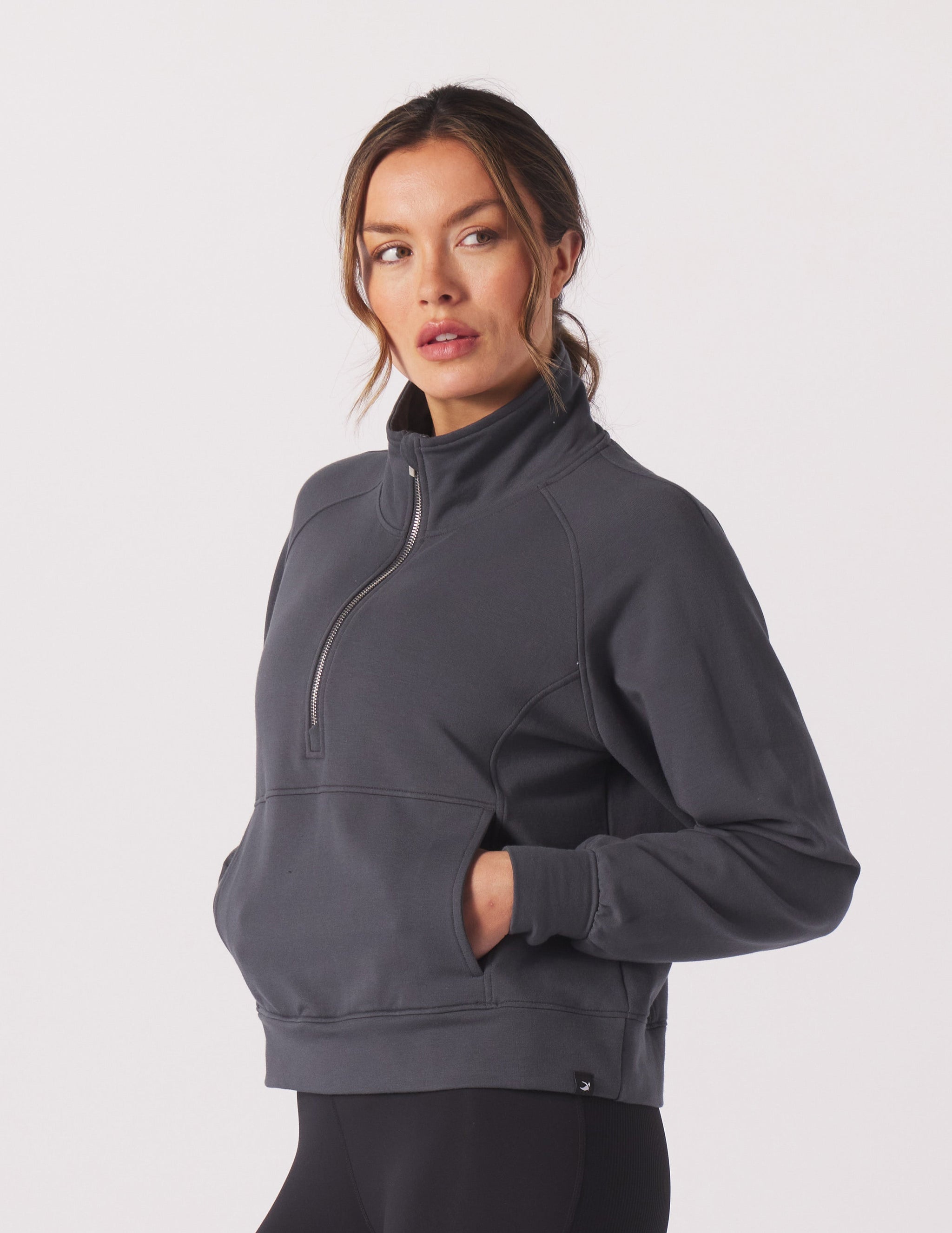 Daily Scuba 1/4 Zip: Carbon Daily Scuba 1/4 Zip: Carbon