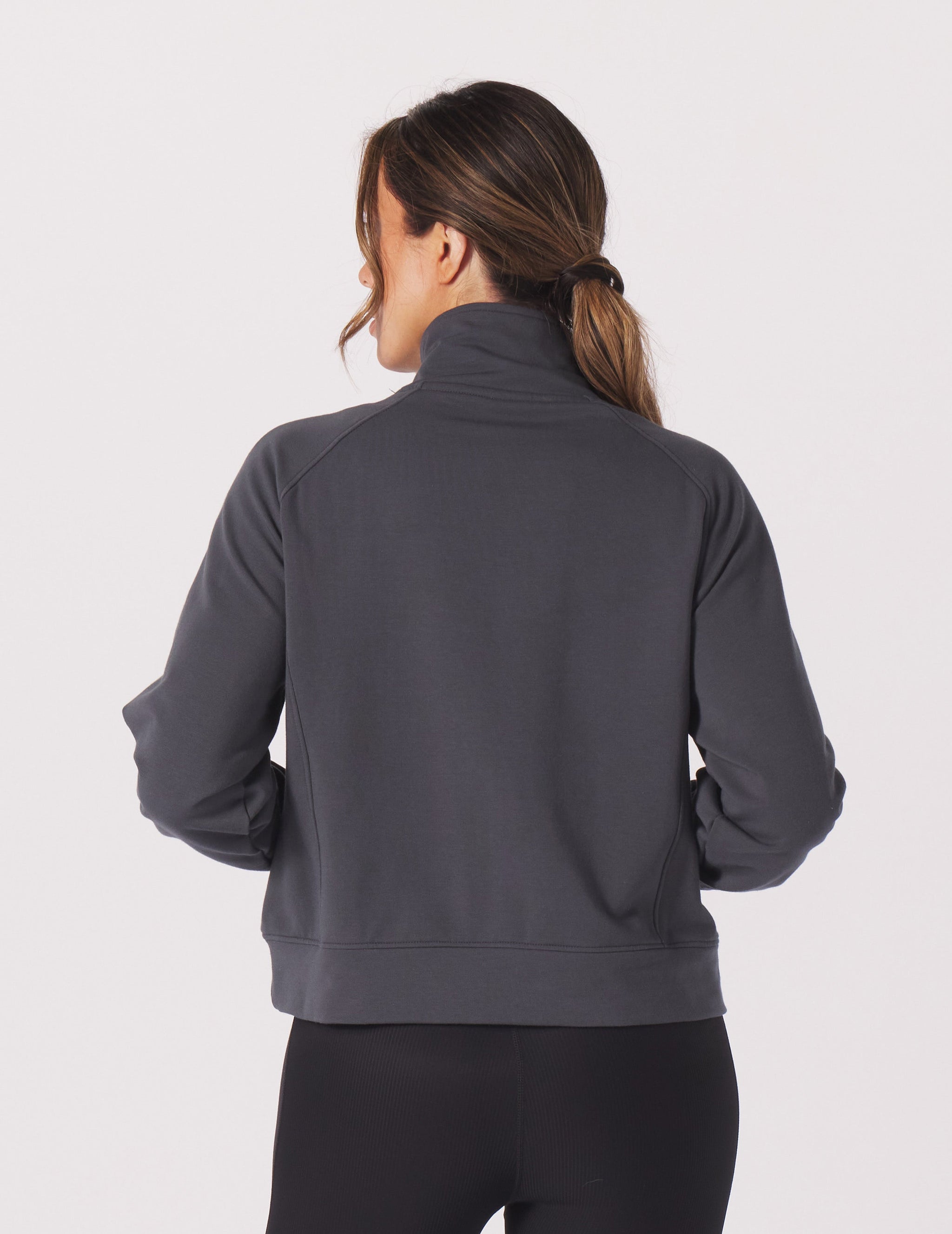 Daily Scuba 1/4 Zip: Carbon Daily Scuba 1/4 Zip: Carbon
