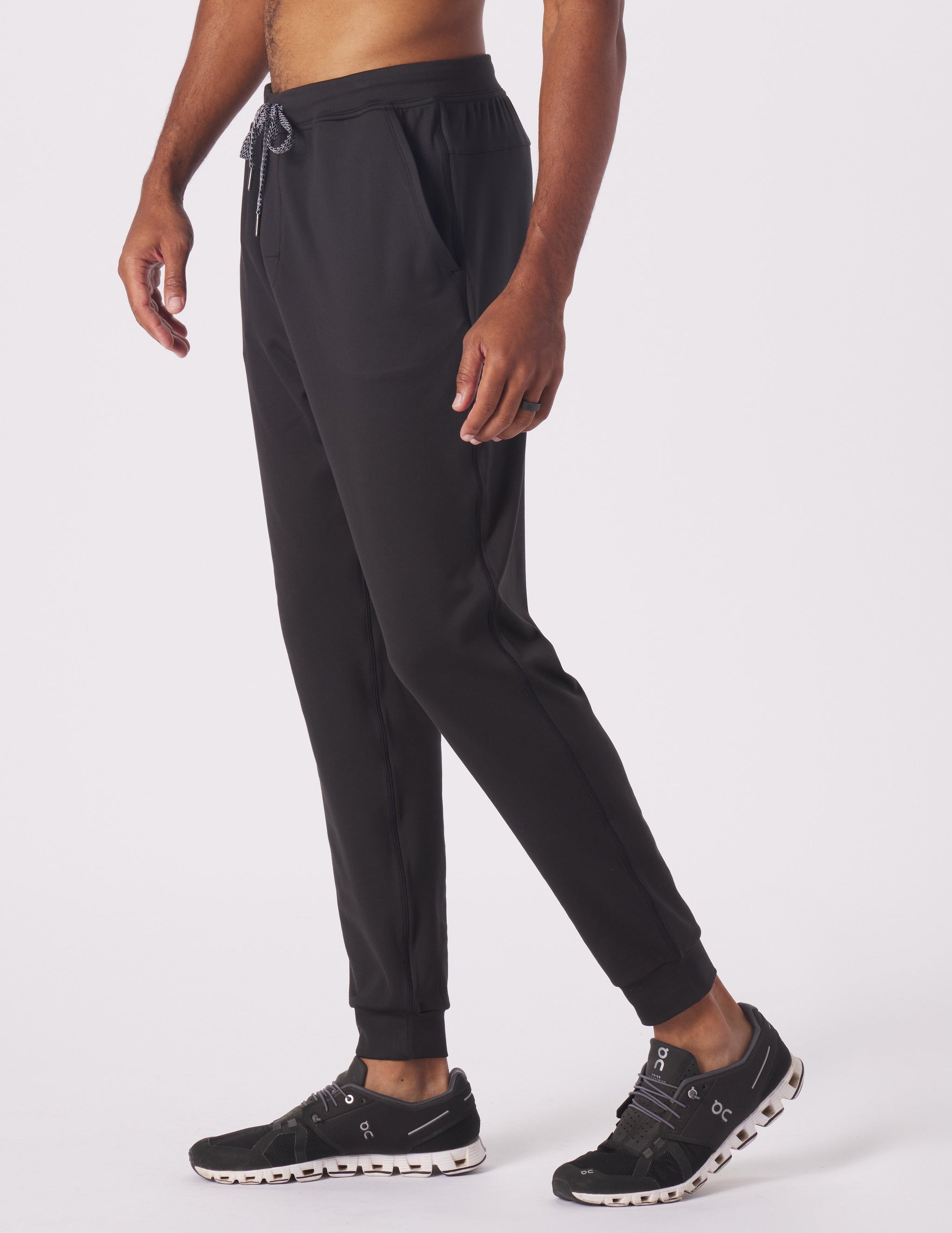 Medalist Jogger: Black Medalist Jogger: Black