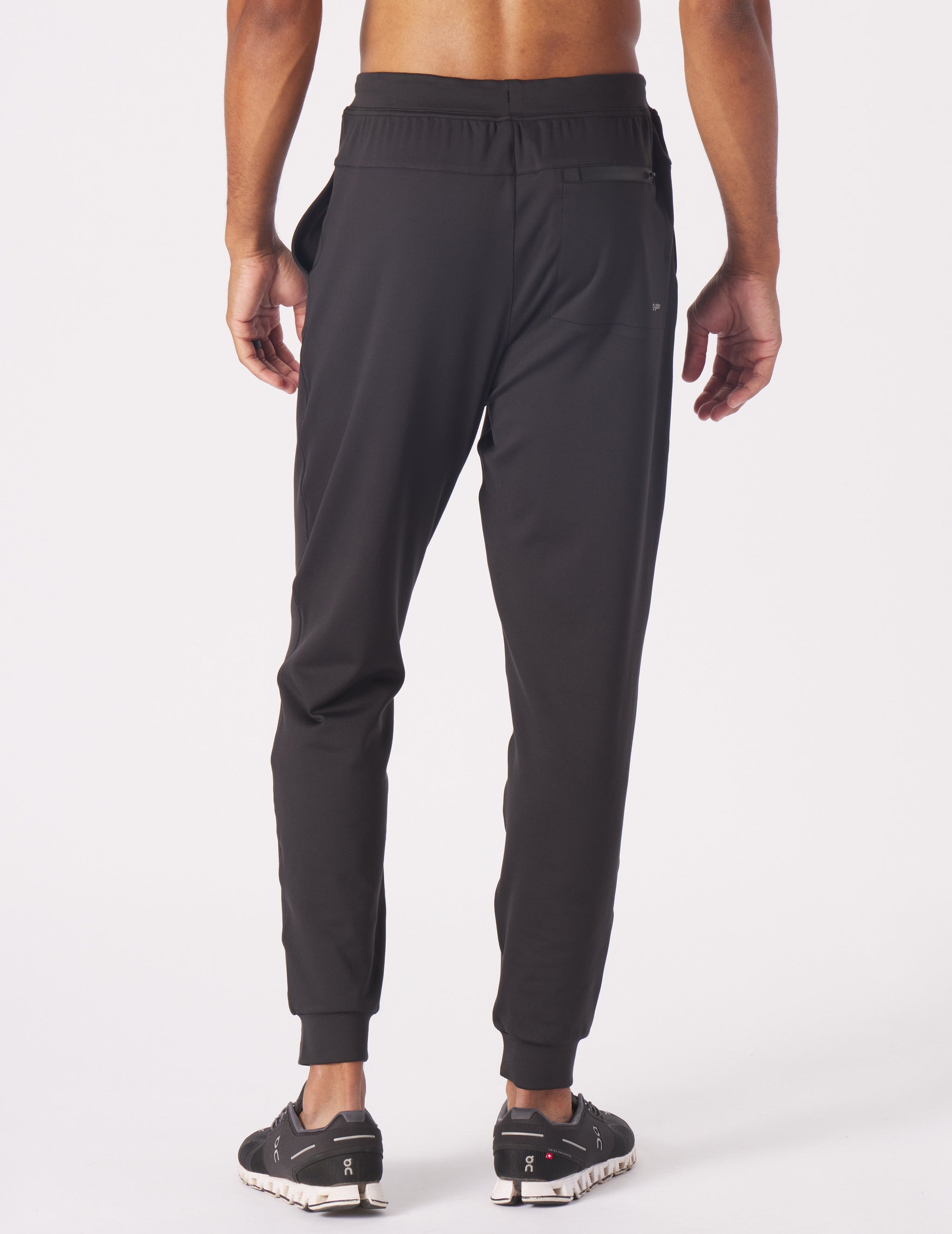 Medalist Jogger: Black Medalist Jogger: Black