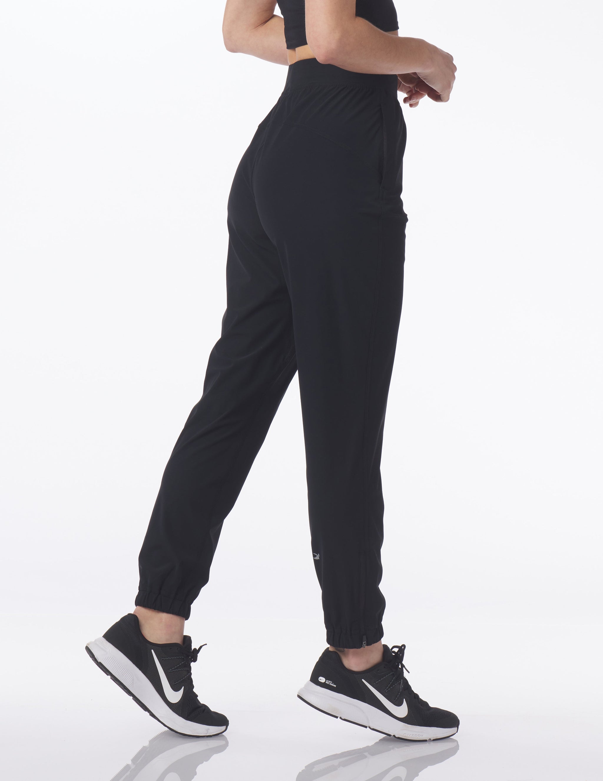 Motion Jogger: Black Motion Jogger: Black