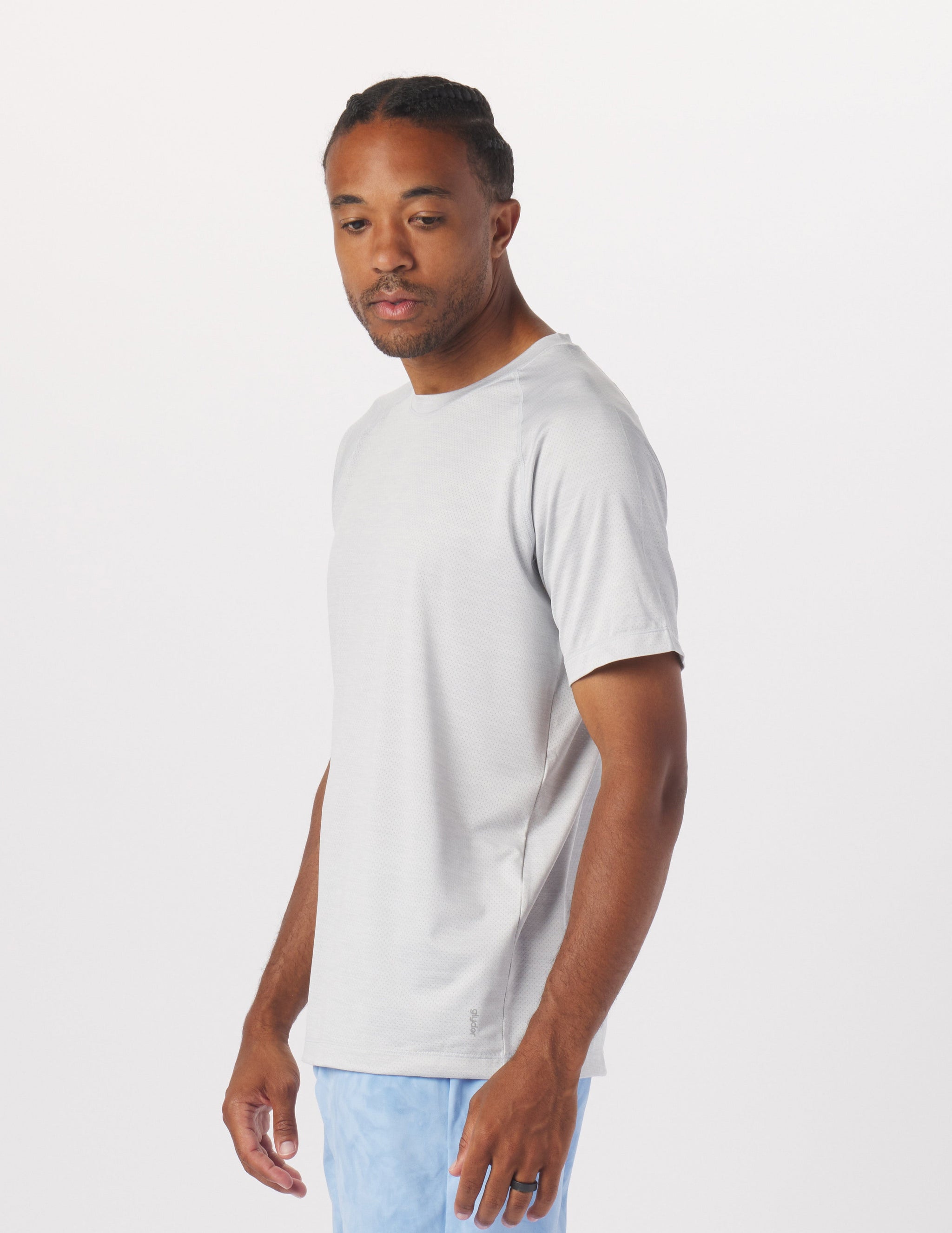 Motivator Raglan Tee: Ash Grey Motivator Raglan Tee: Ash Grey