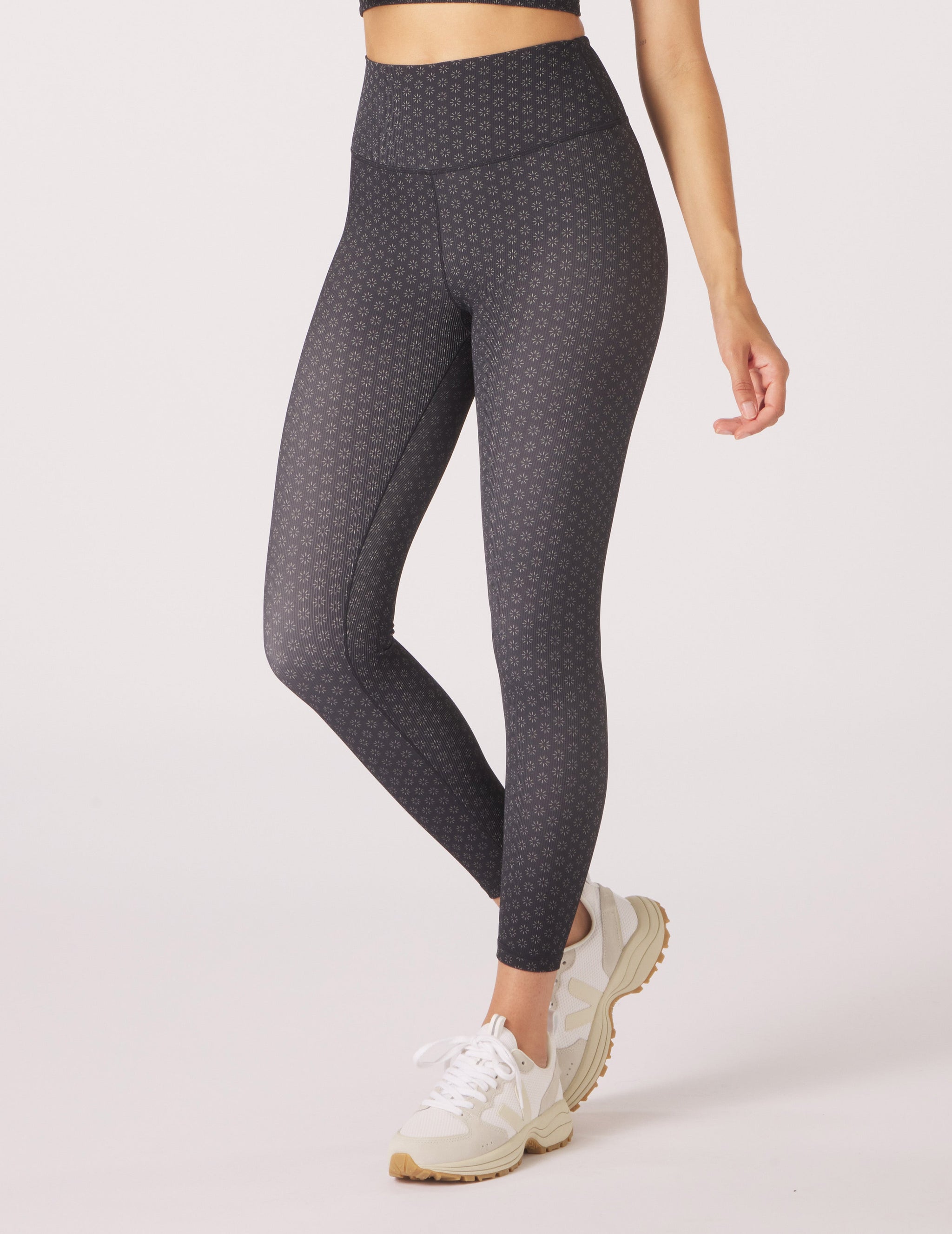 Sultry 7/8 Legging: Black/Ash Grey Sunburst Sultry 7/8 Legging: Black/Ash Grey Sunburst