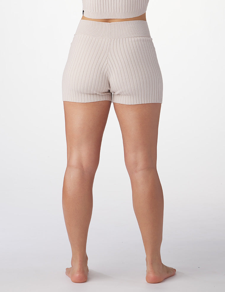 Elite Short: Oatmilk Elite Short: Oatmilk