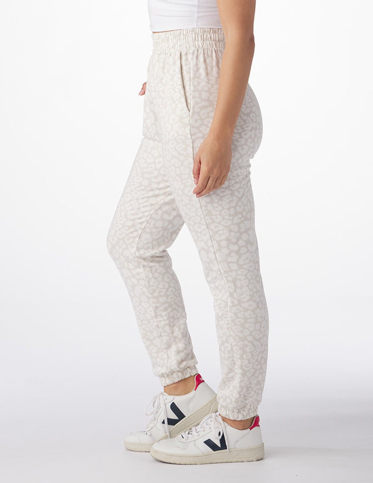 Powder Jogger: Oatmilk White Leopard Powder Jogger: Oatmilk White Leopard