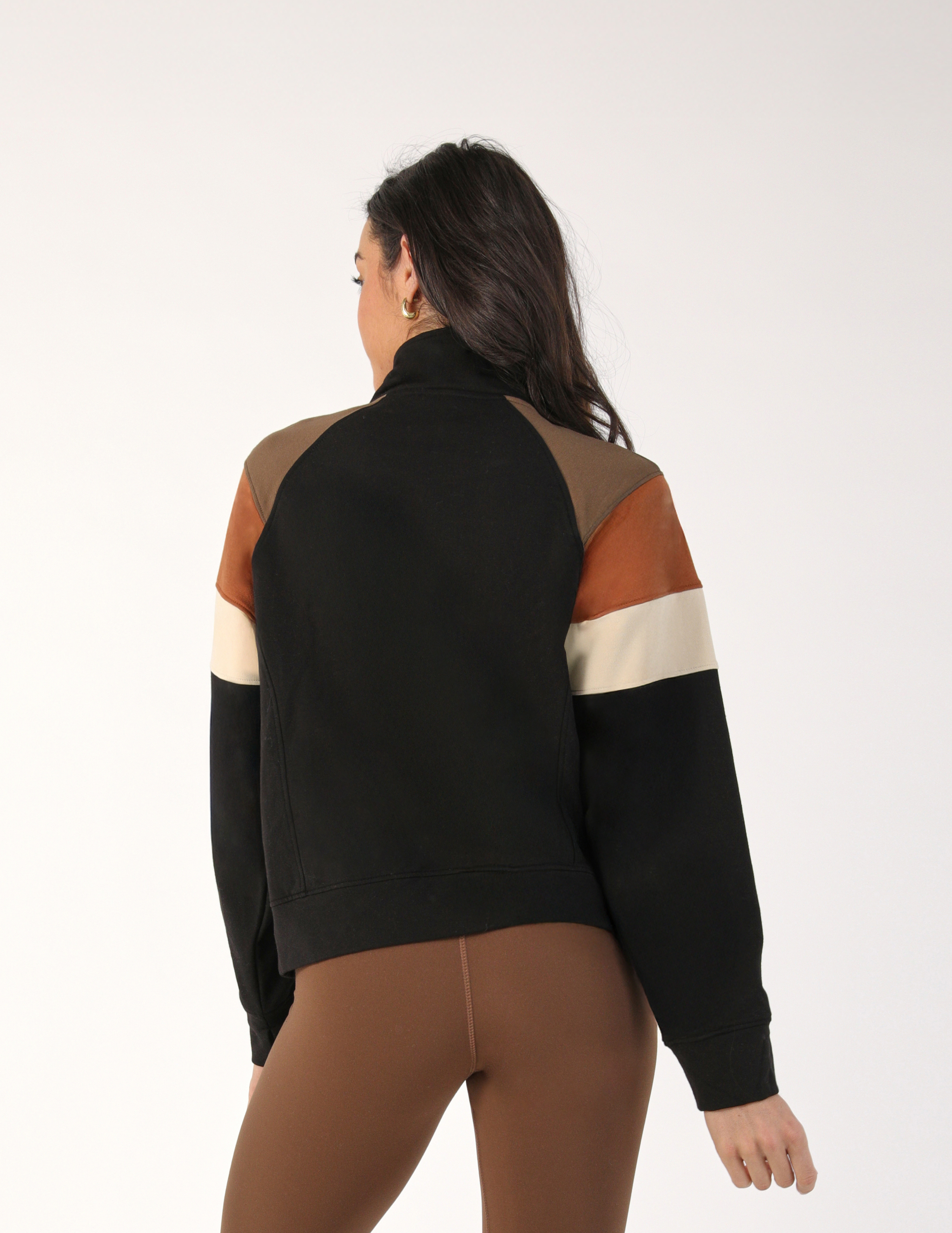 Daily Scuba 1/4 Zip: Black Color Block