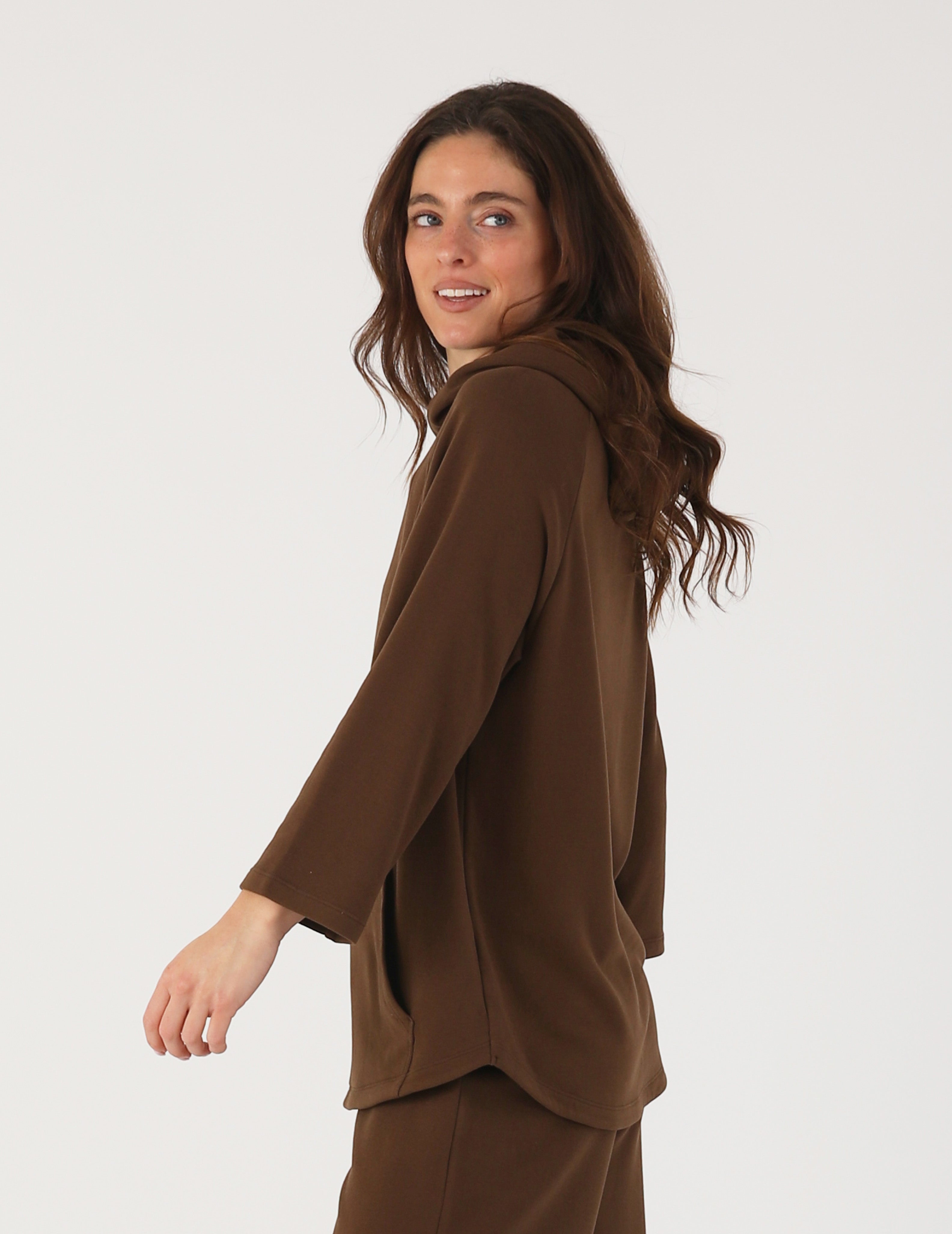 Comfy State Raglan: Chocolate