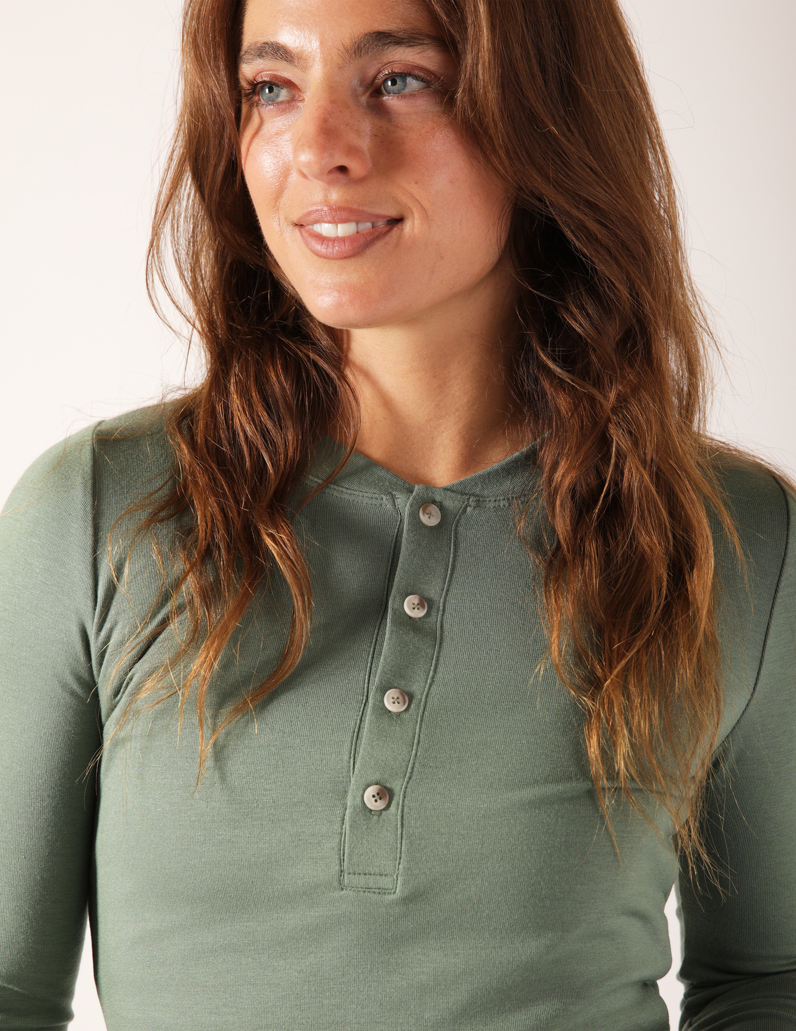 Curl Up Henley: Basil