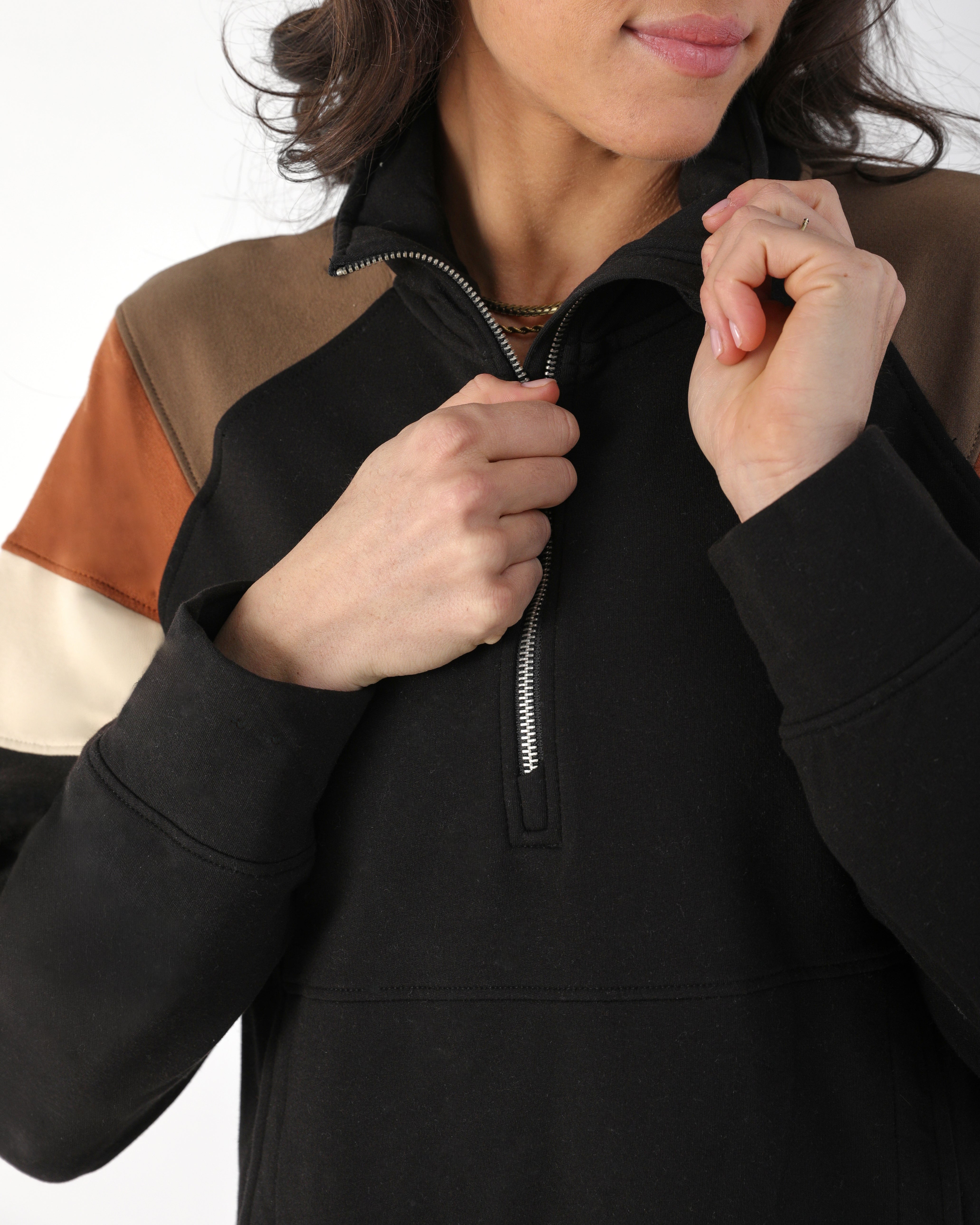 Daily Scuba 1/4 Zip: Black Color Block