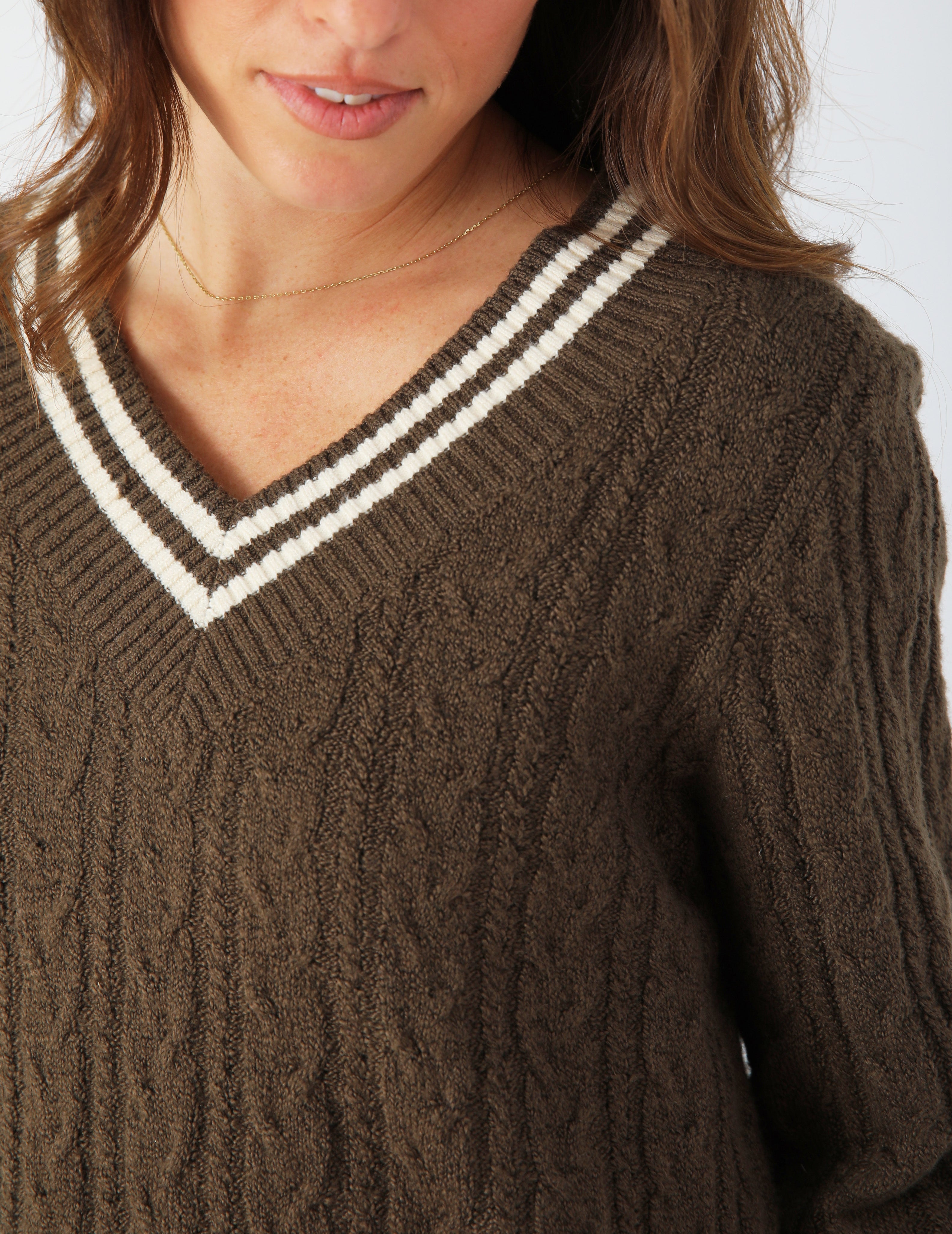 Hanalei Cable Knit Sweater: Chocolate/Oatmilk