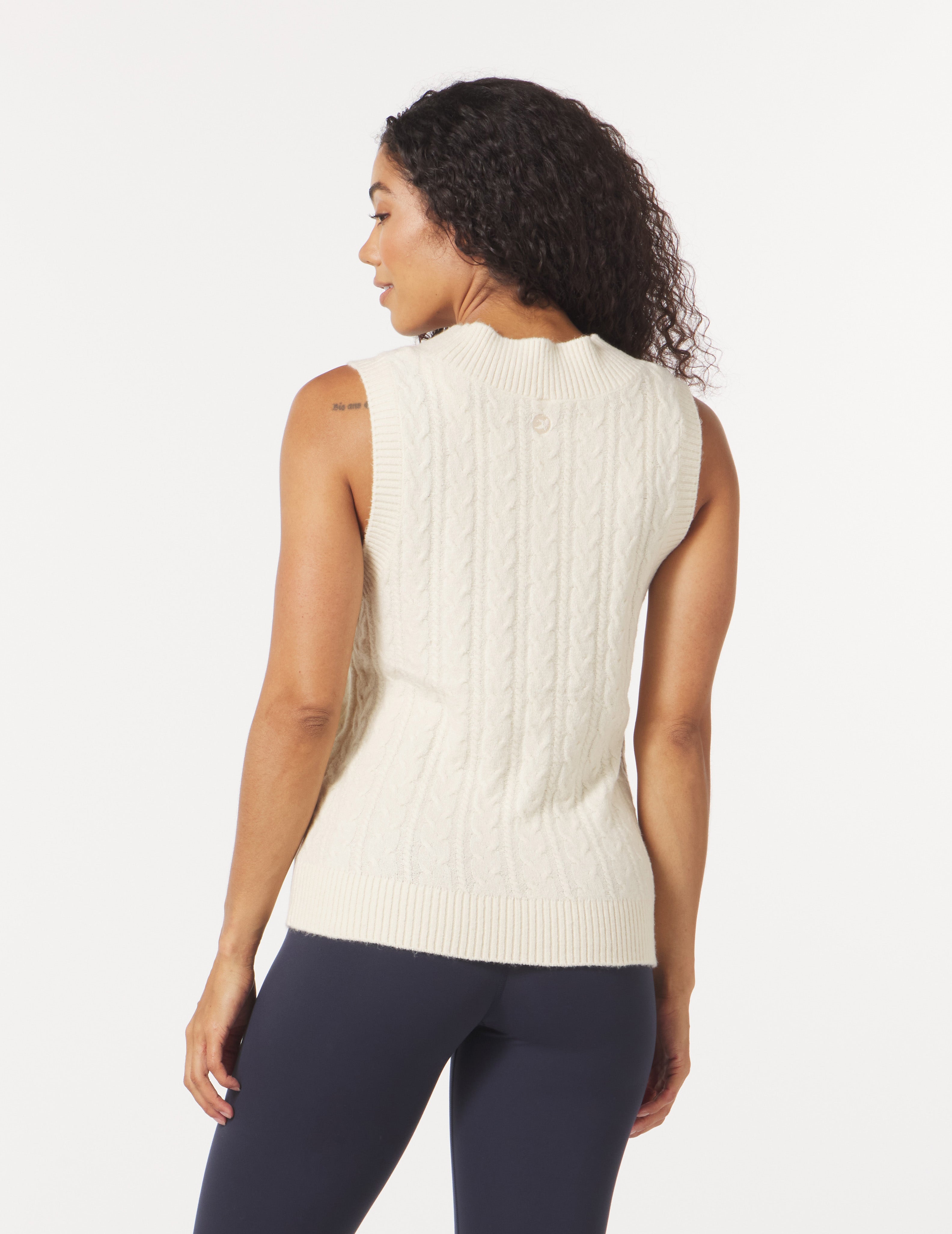 Hanalei Vest: Oatmilk