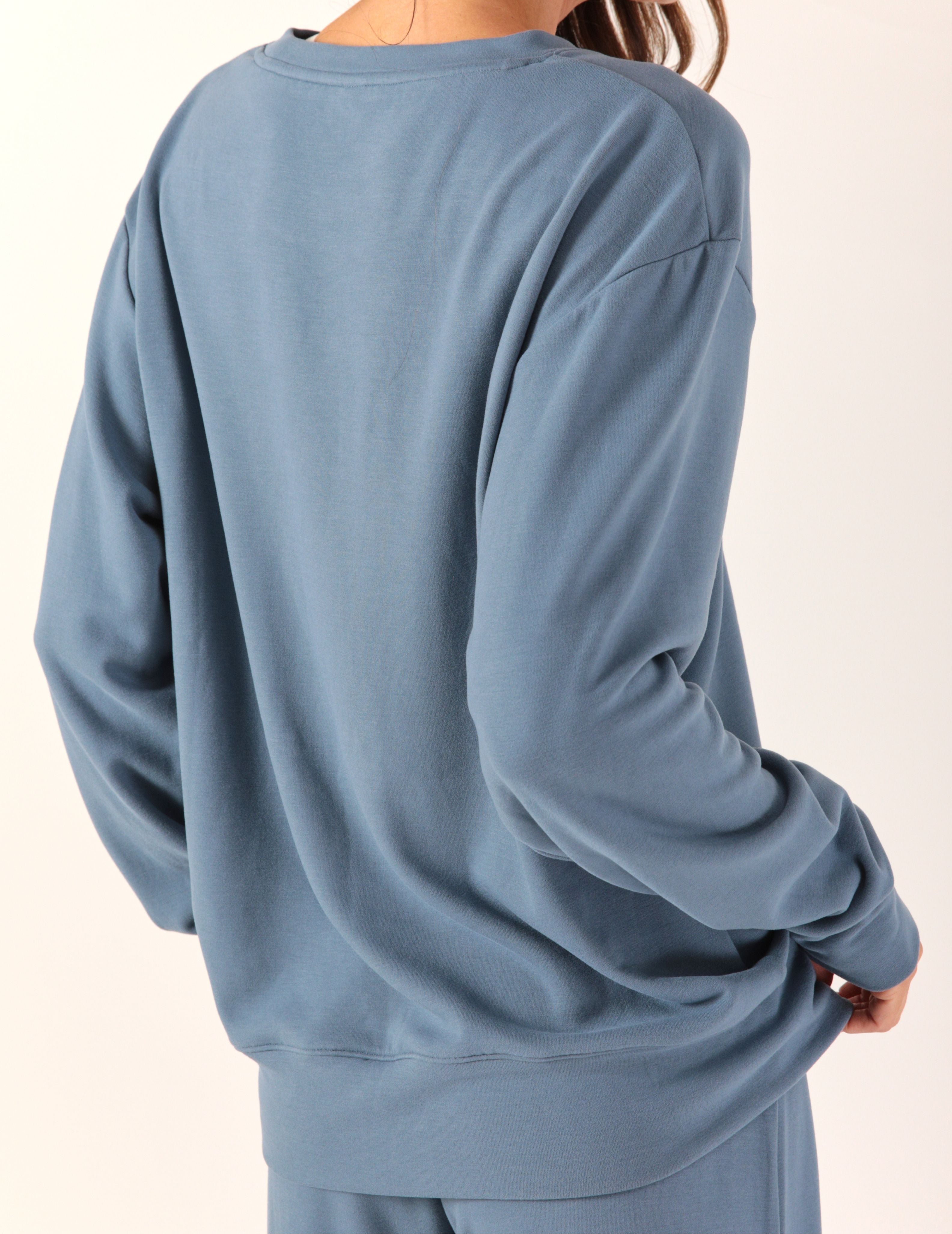 Oversized Crew: Washed Blue