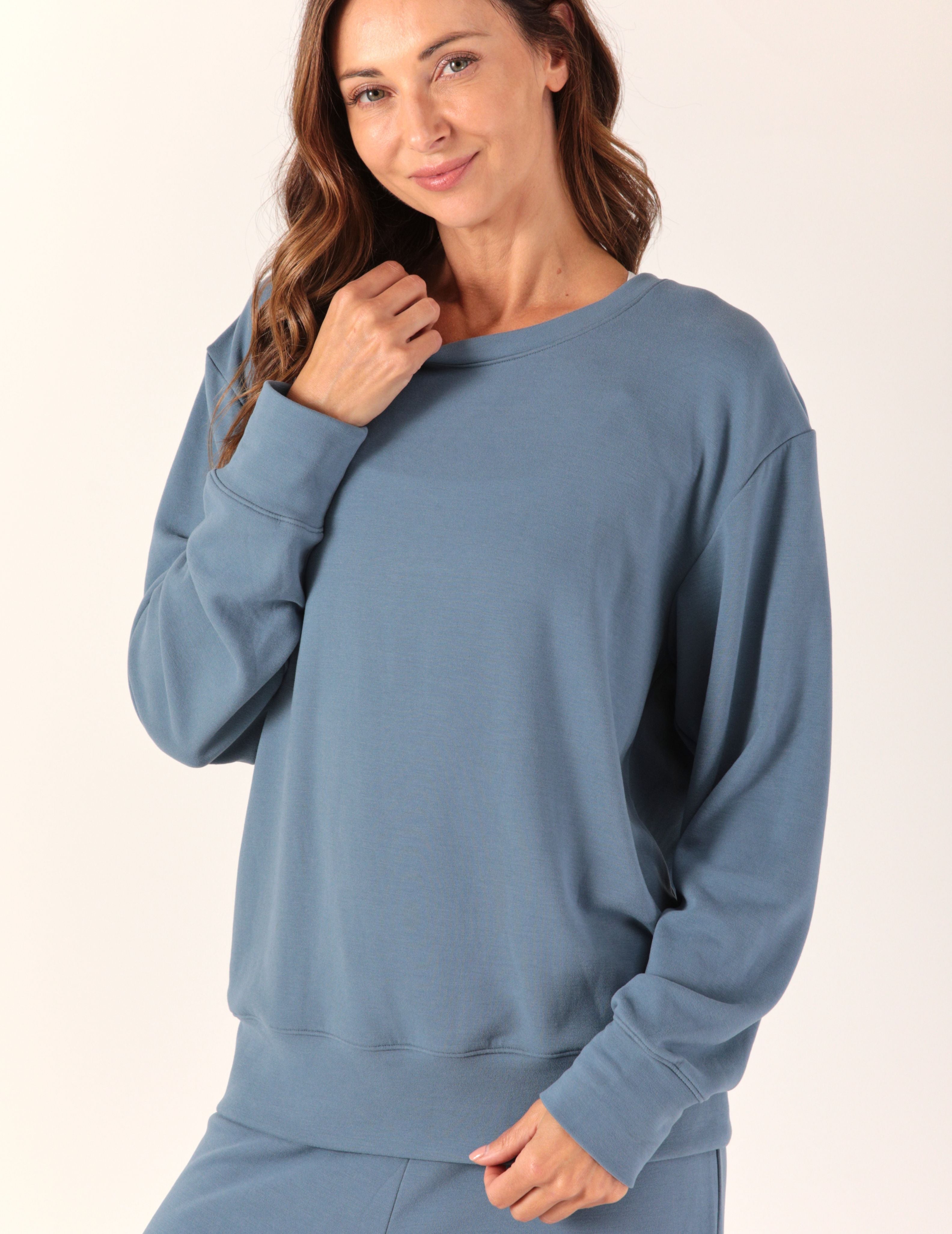 Oversized Crew: Washed Blue