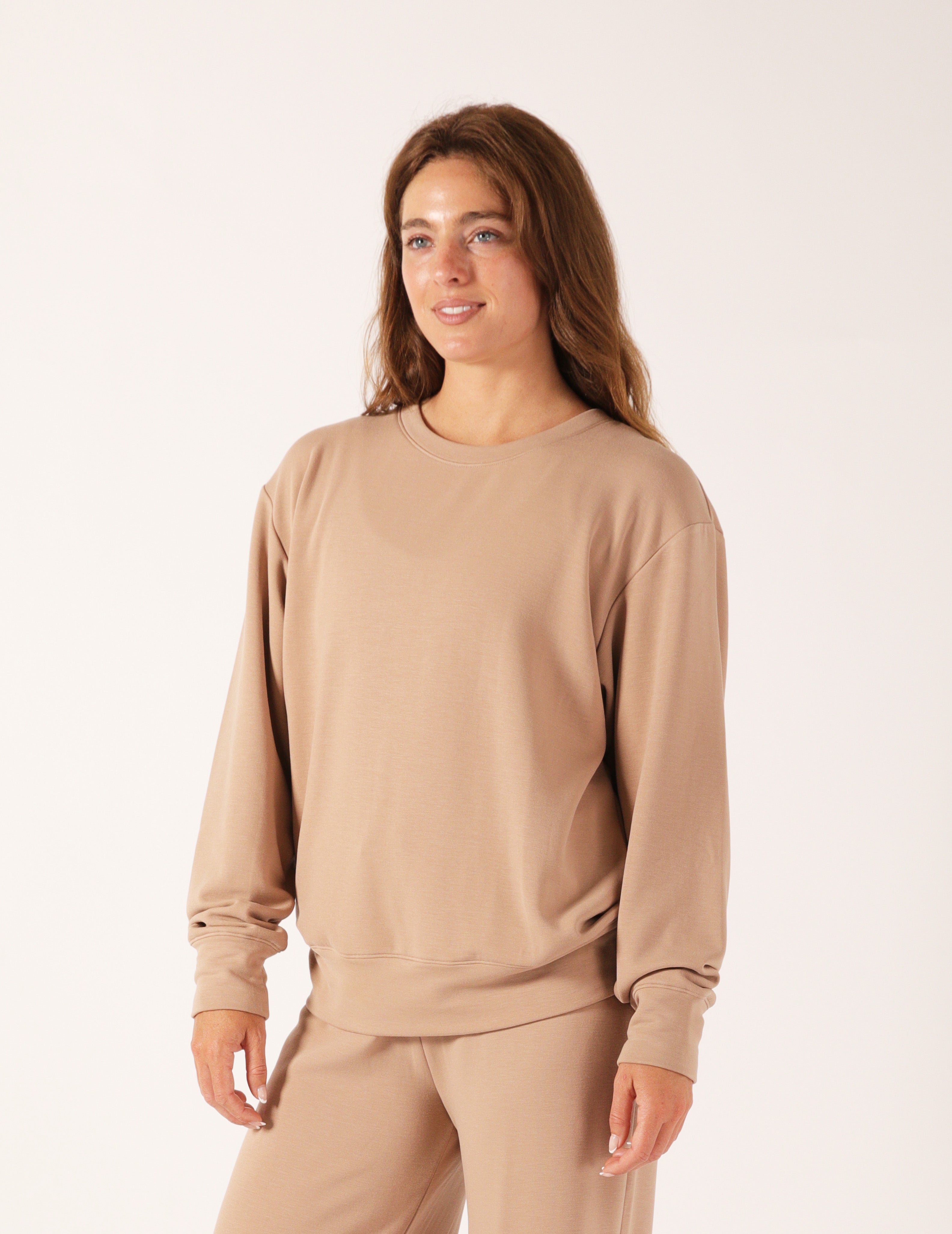 Oversized Crew: Latte