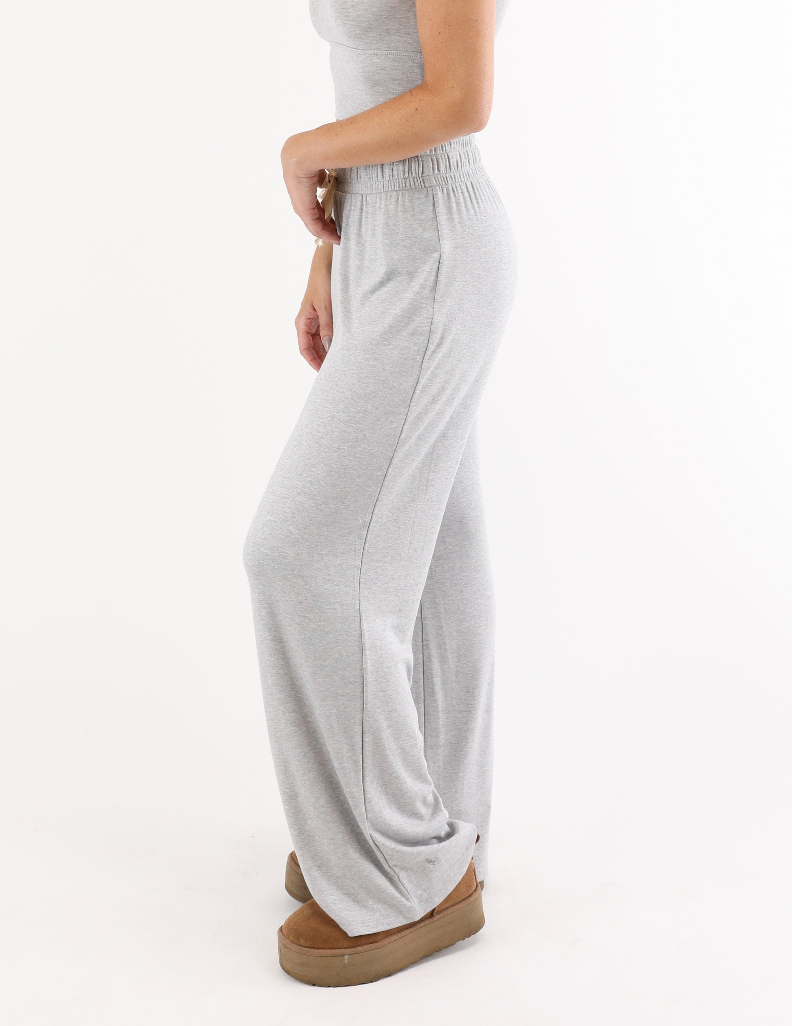 Relaxed Straight Leg: Heather Grey