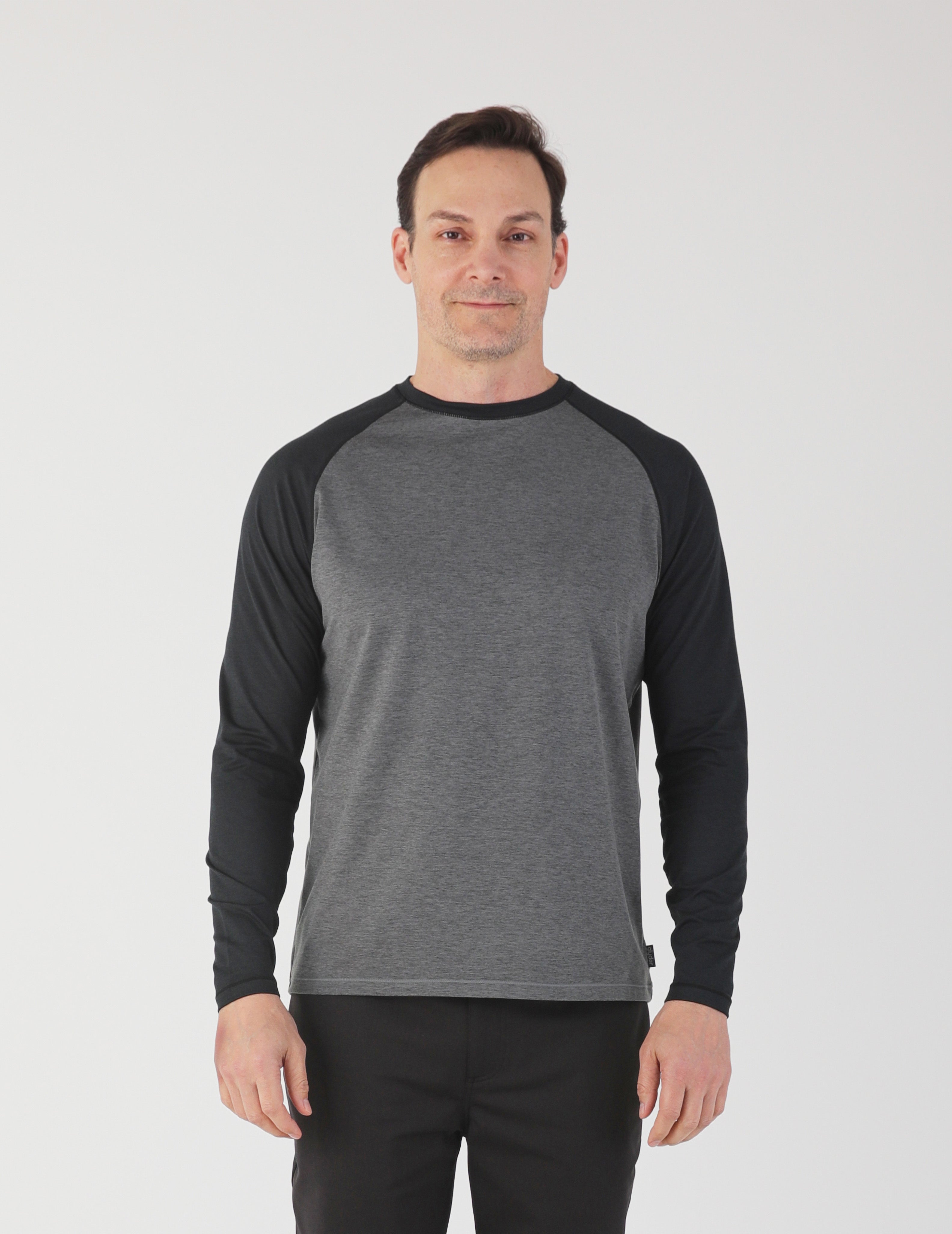Slider Raglan Crew Neck: Carbon/Black