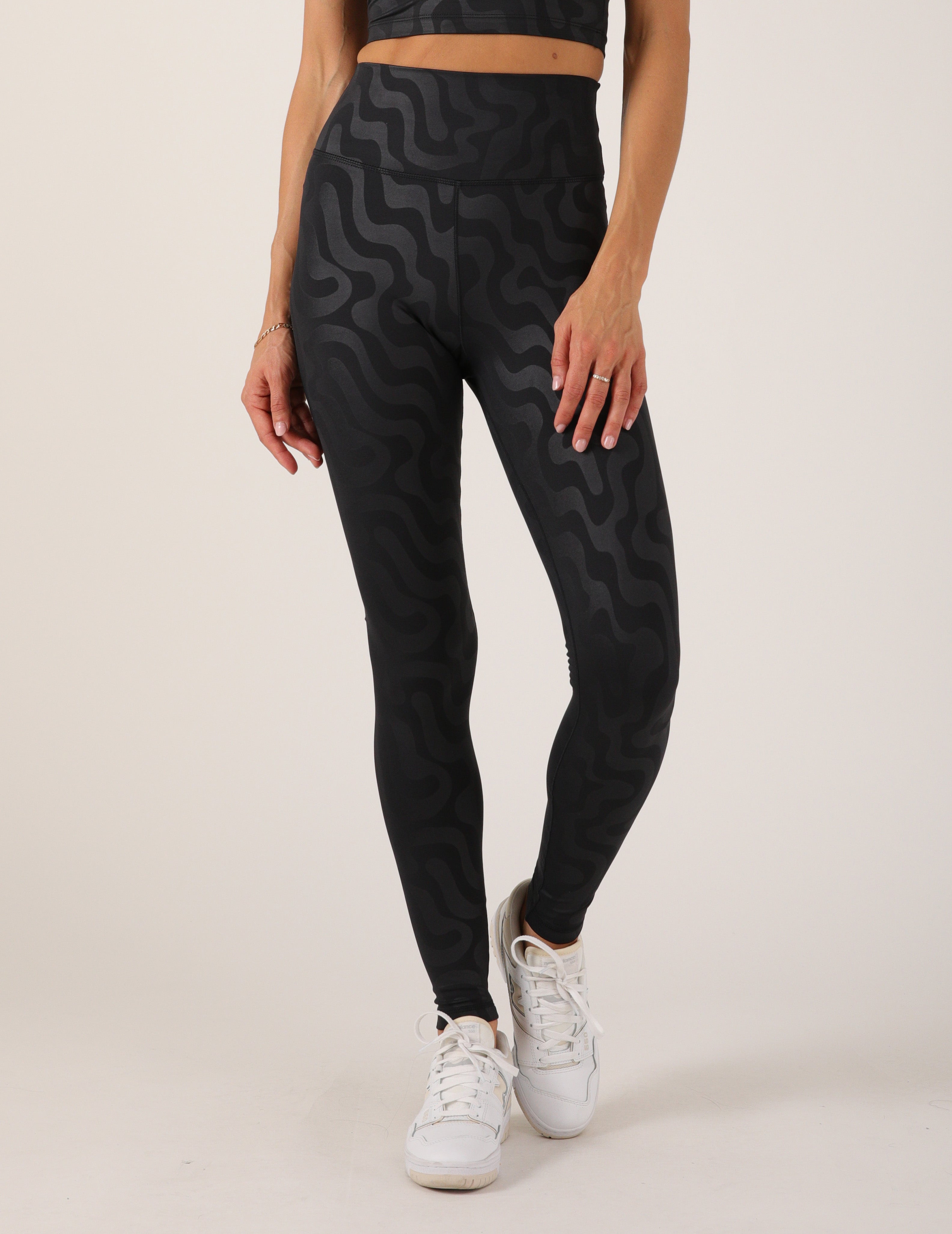 Sultry Legging: Black Cosmic Ripple