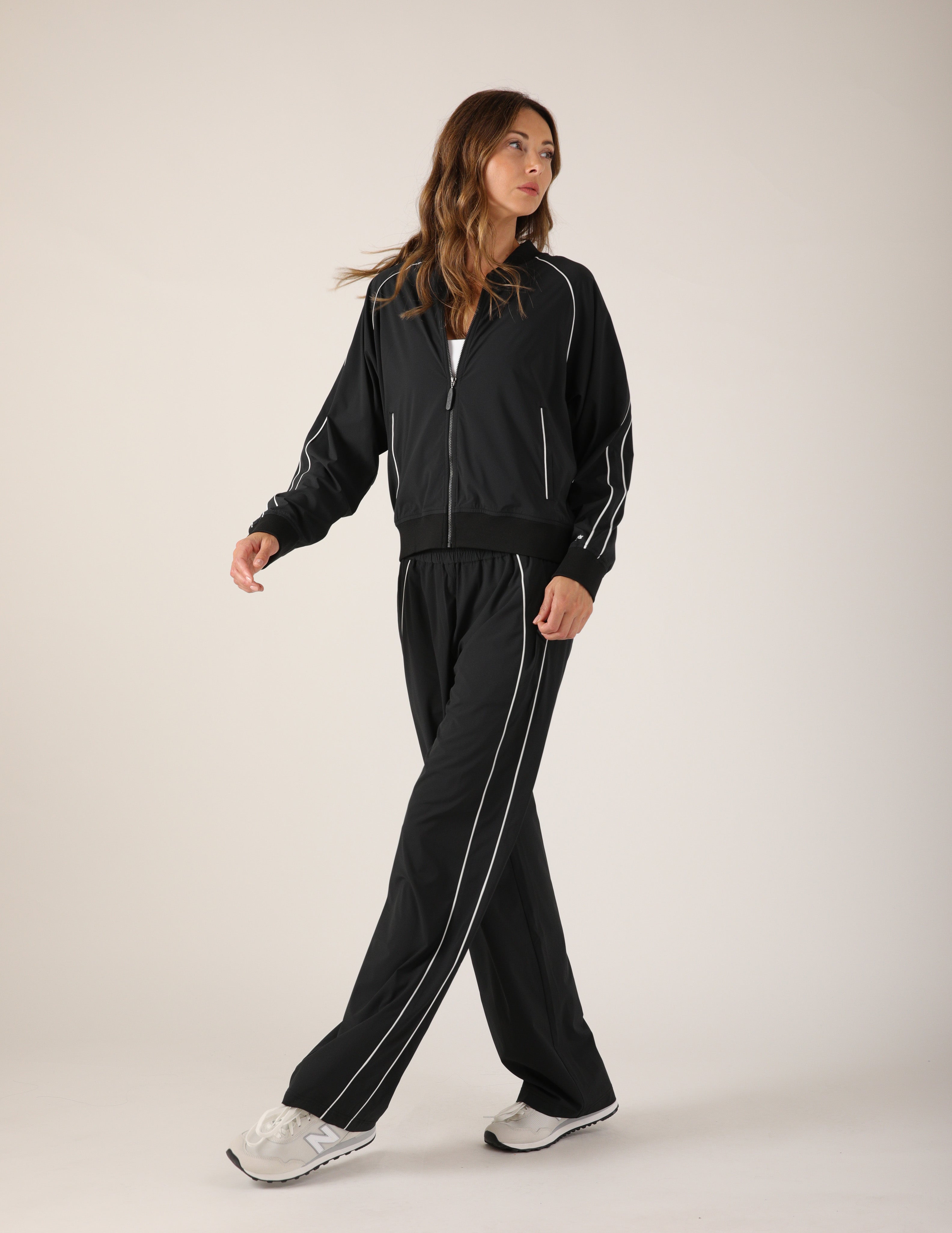 Track Mode Pant: Black/White