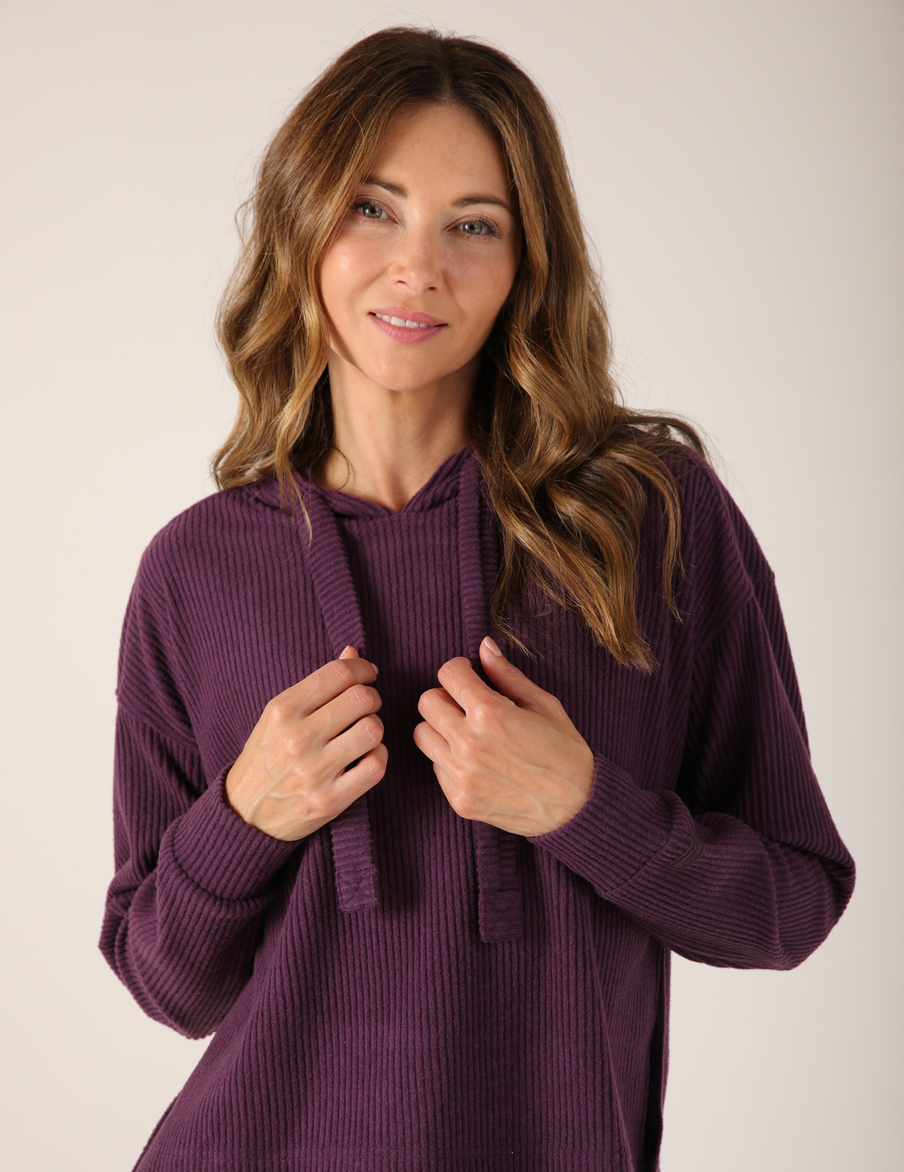 Valley Hoodie: Blackberry Jam