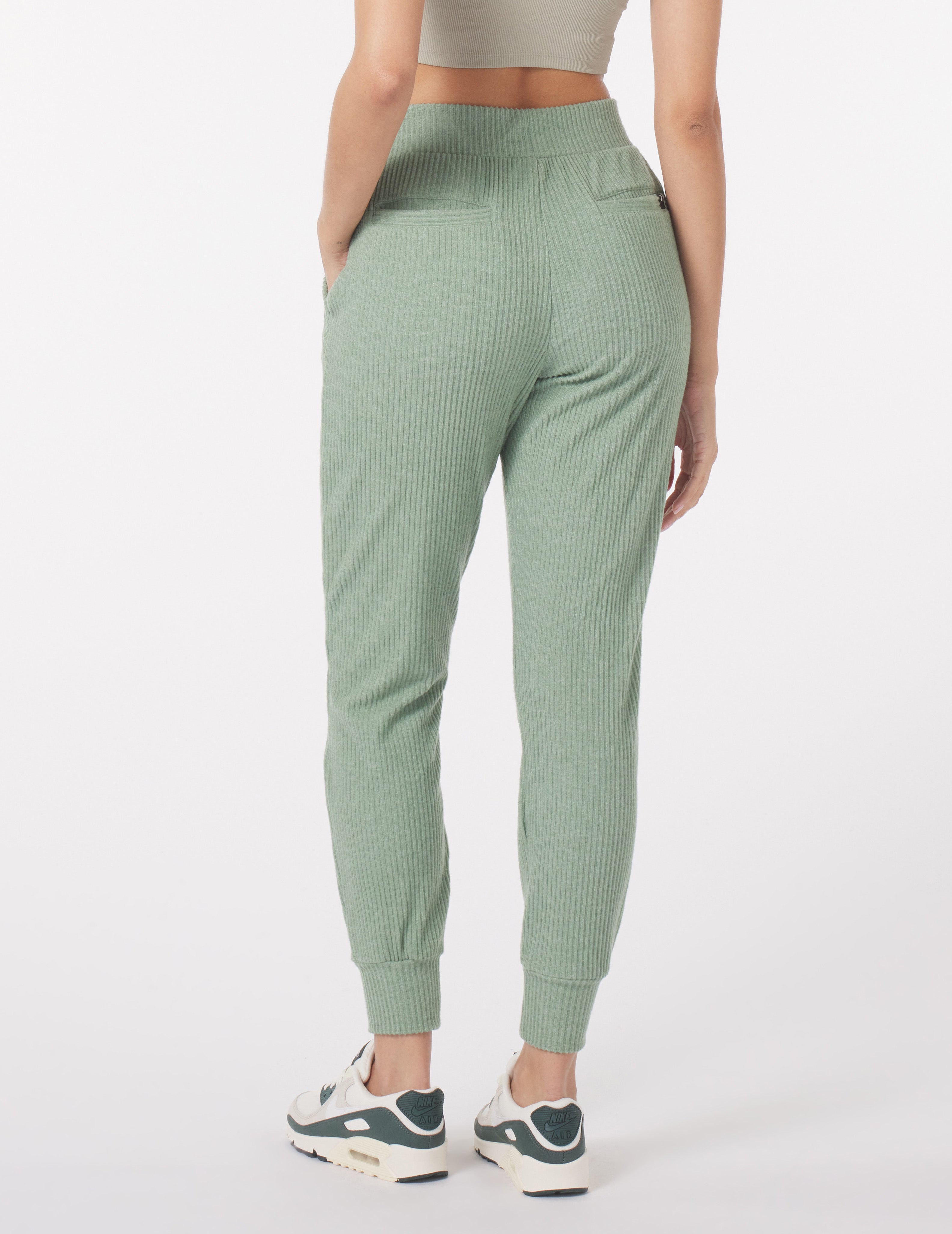 Valley 7 8 Jogger Sage Glyder