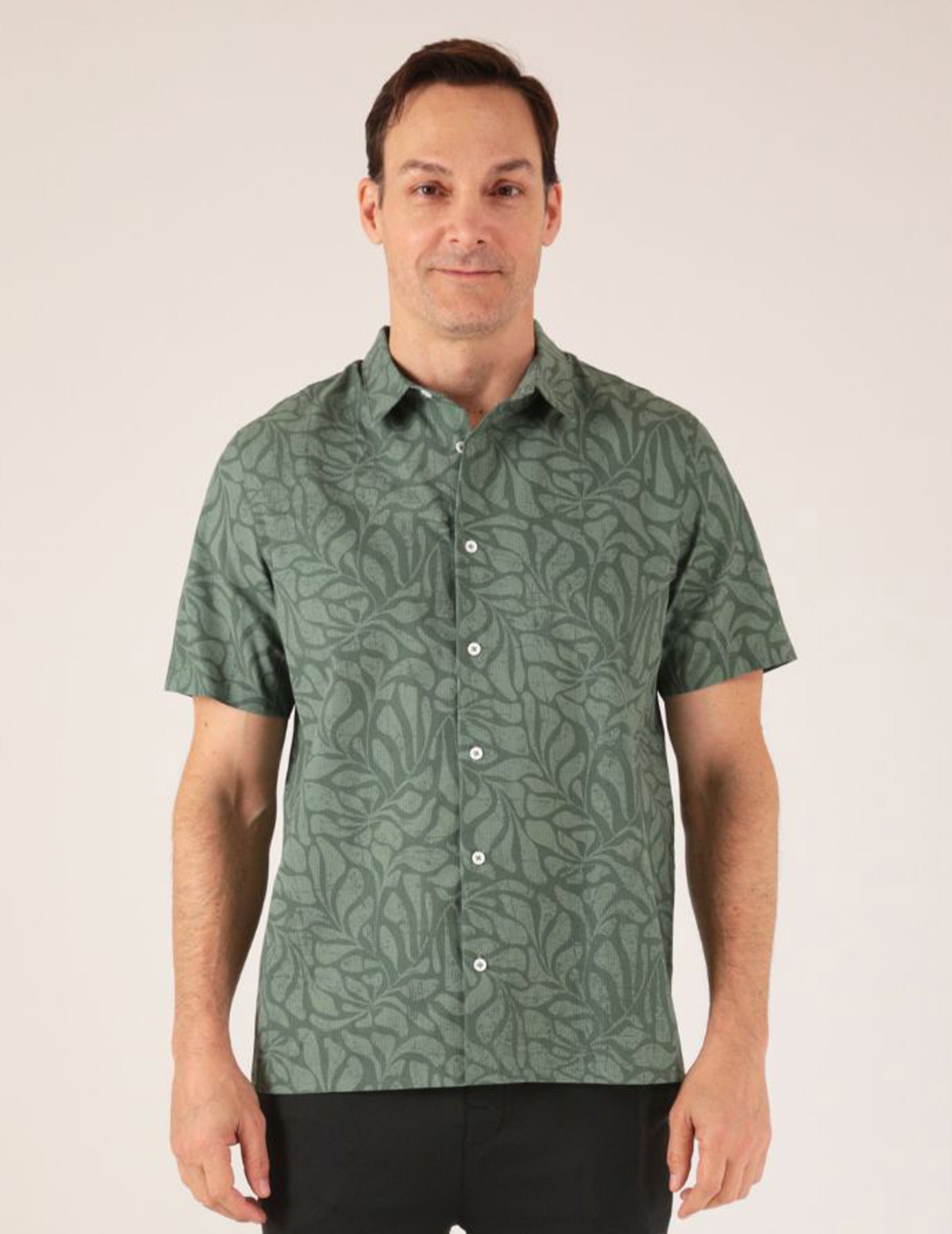 Zephyr Shirt: Smoky Basil Palm Daze