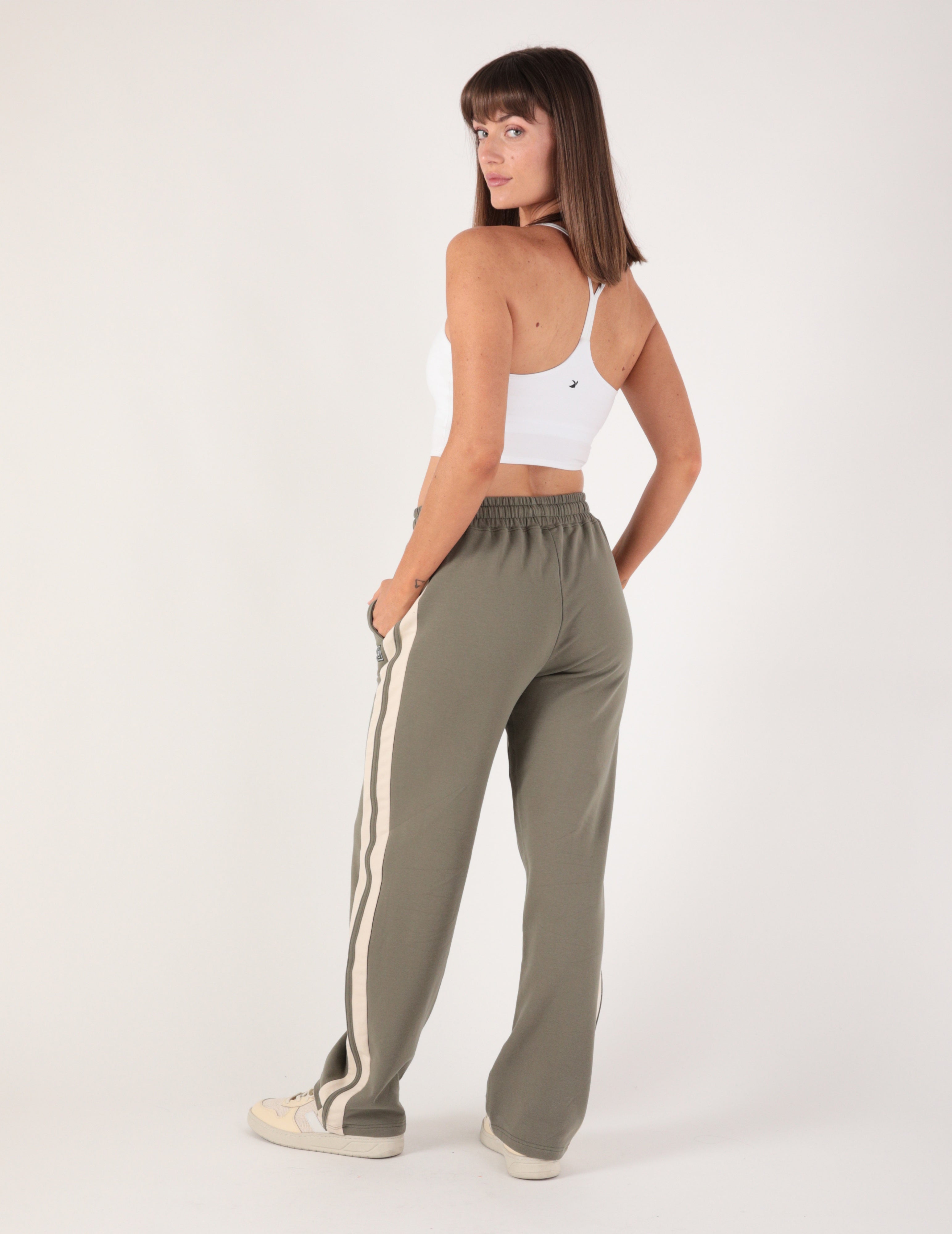 Retro Straight Leg Sweatpant: Dusty Olive/Oatmilk
