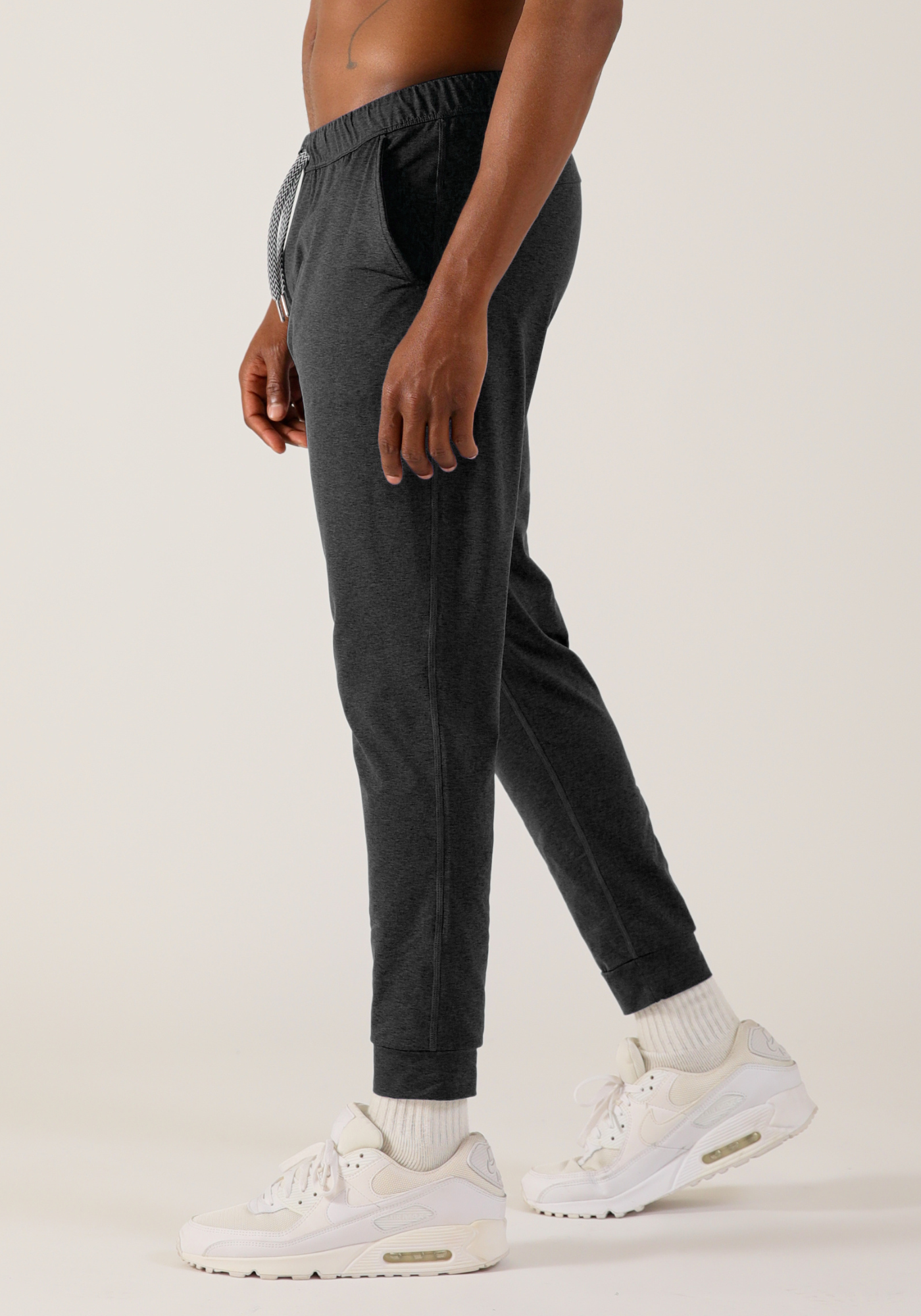Medalist Jogger: Black Marble
