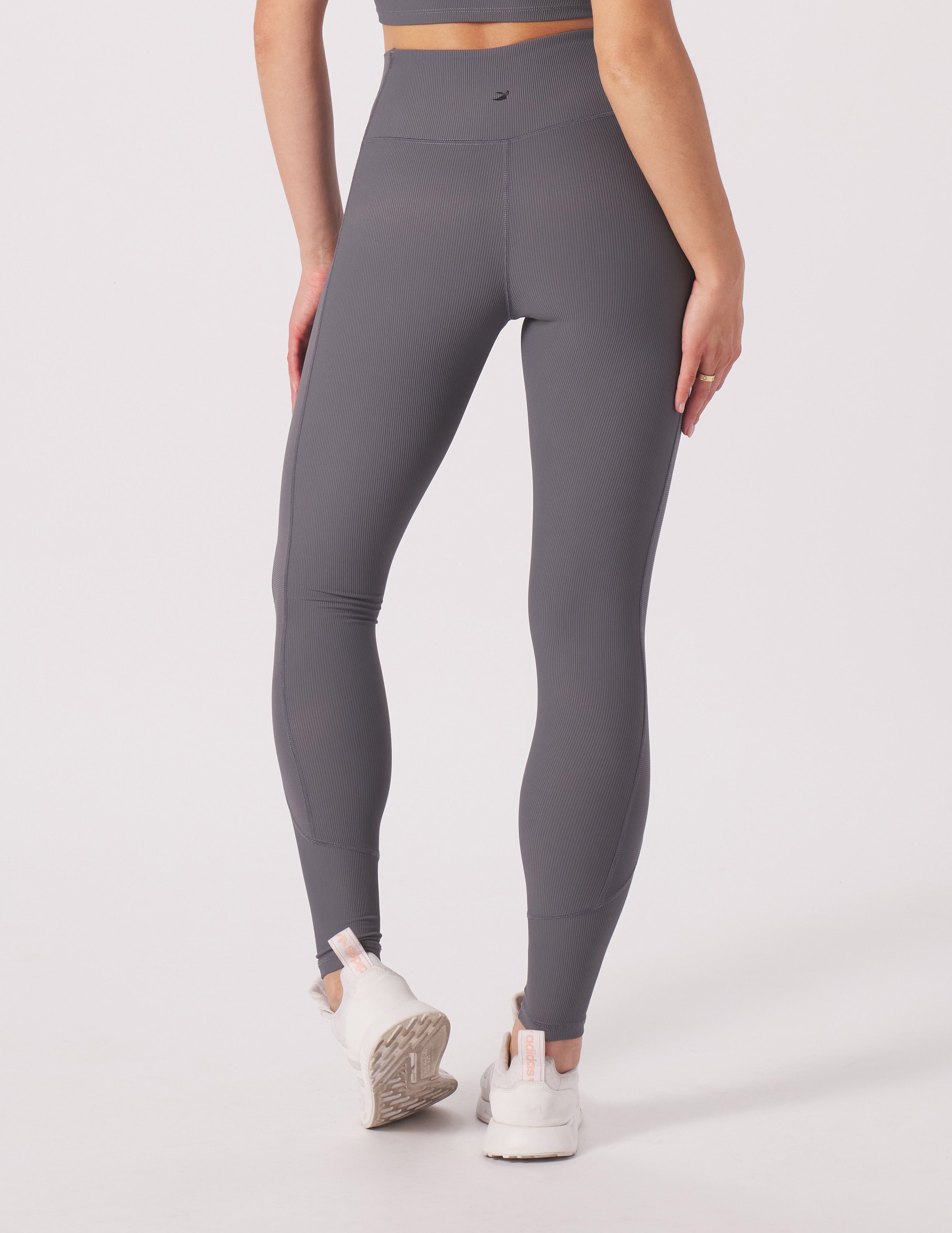 Directional Legging: Carbon