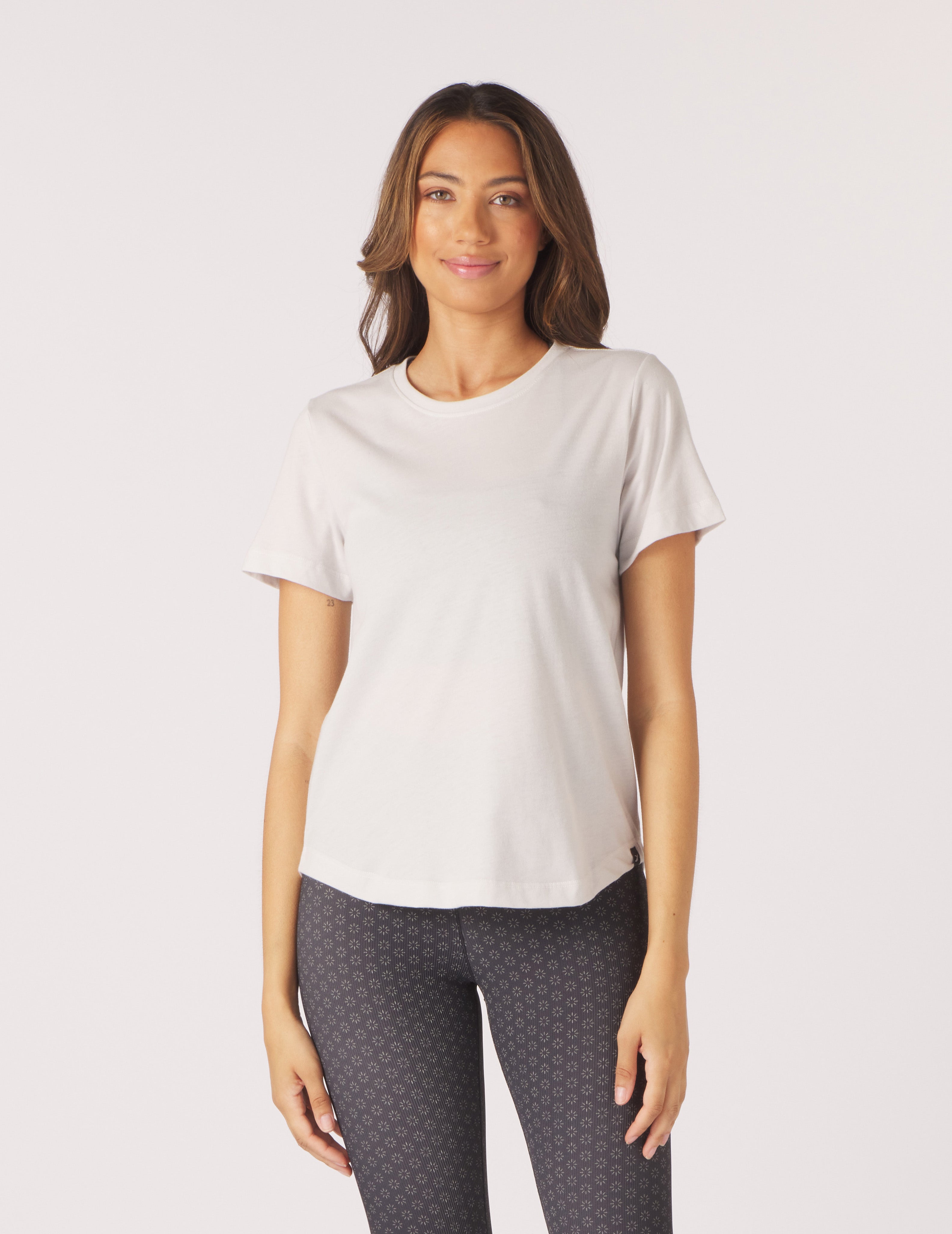 OHGA FRILL short sleeves ホワイト W0623_7060_135_1.jpg?sw=2000