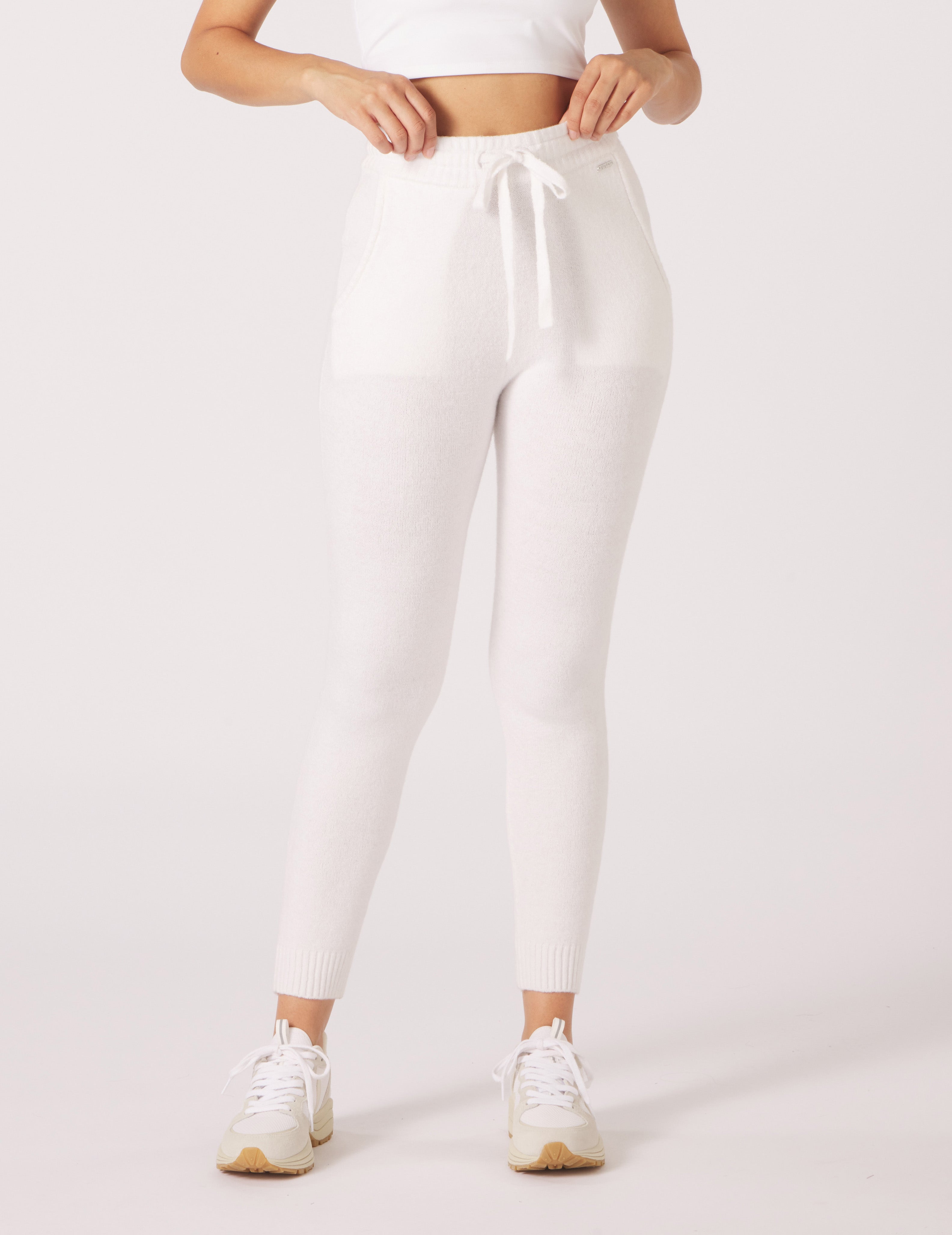 Merino Jogger: White