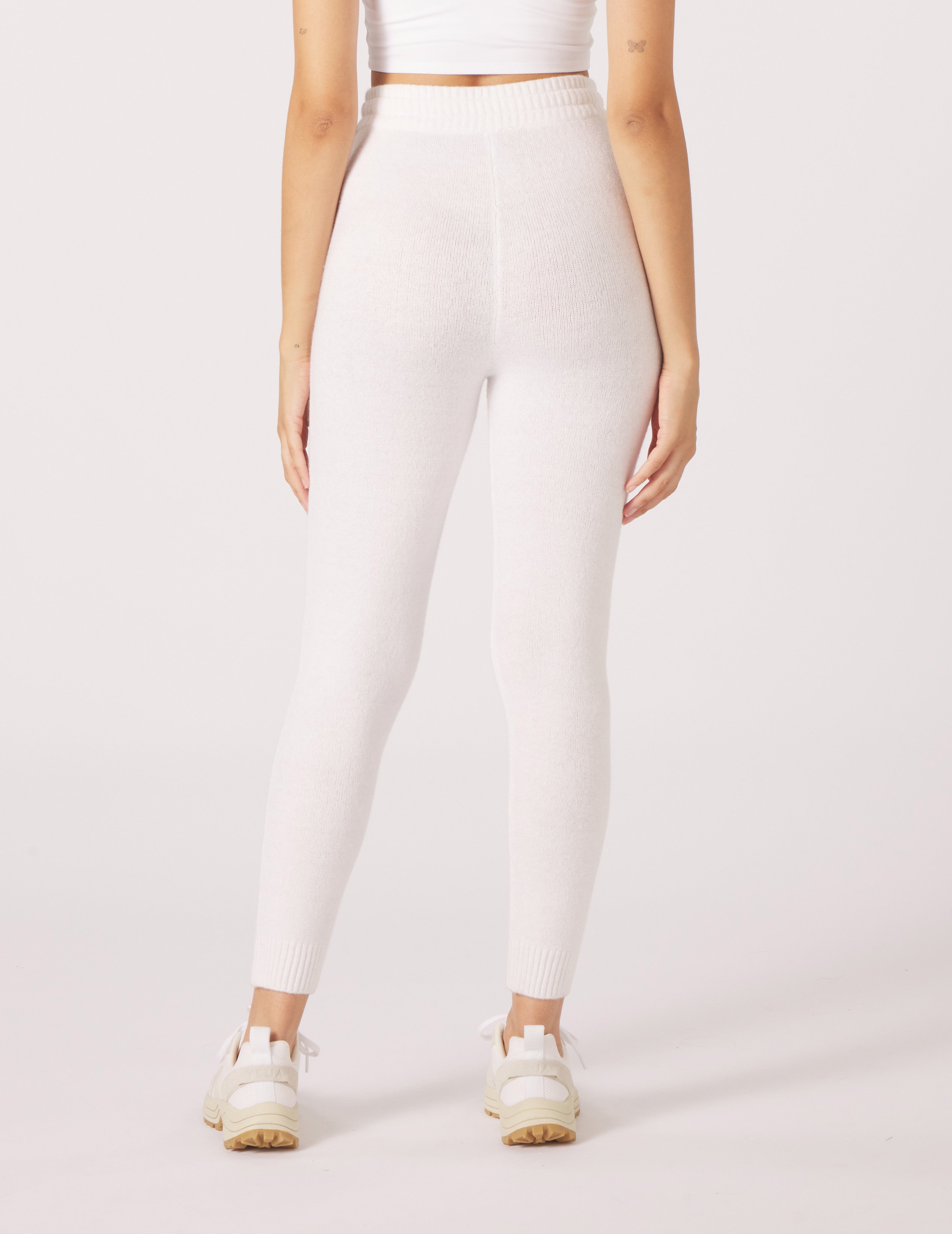 Merino Jogger: White