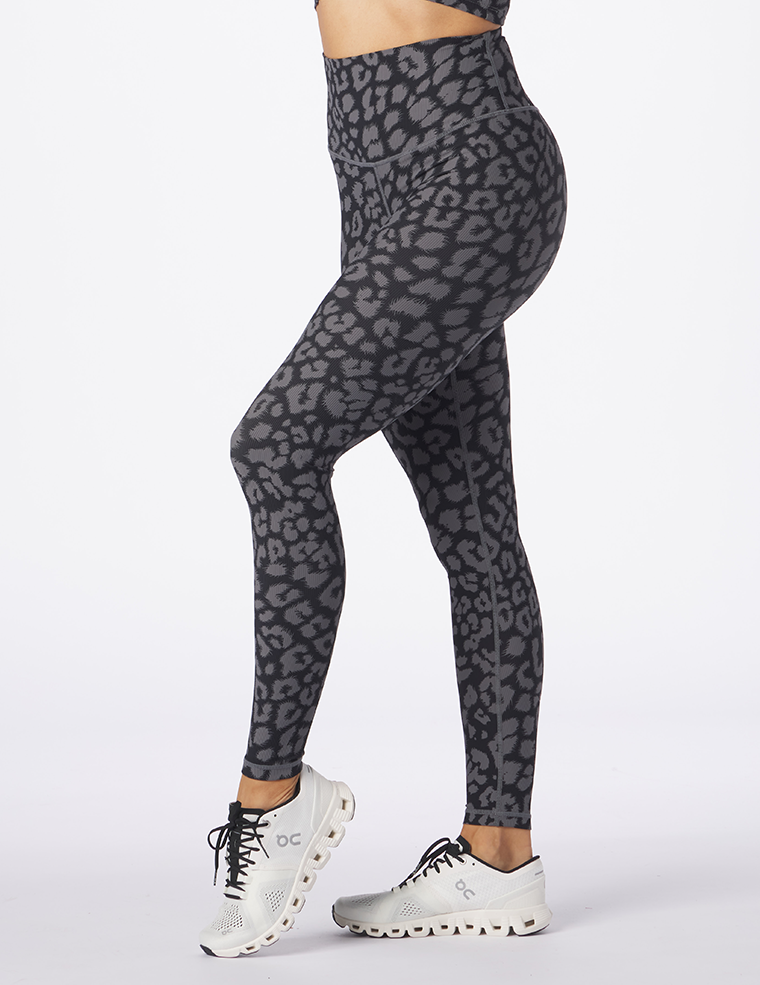 black and white leopard leggings